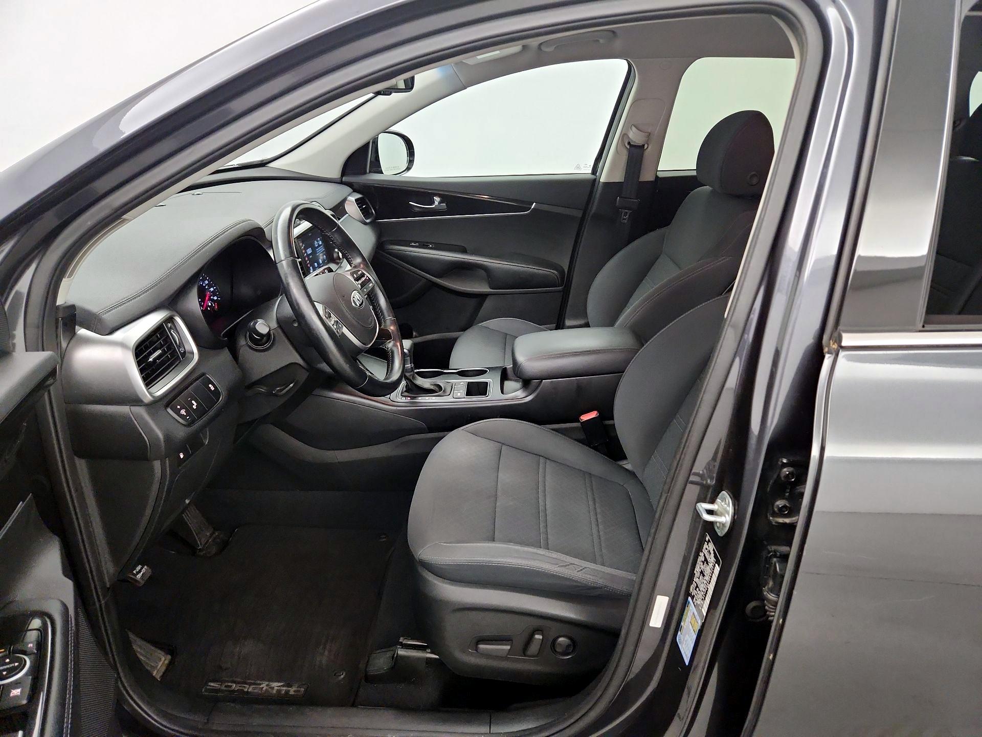 Thumbnail: 2019 Kia Sorento - 11