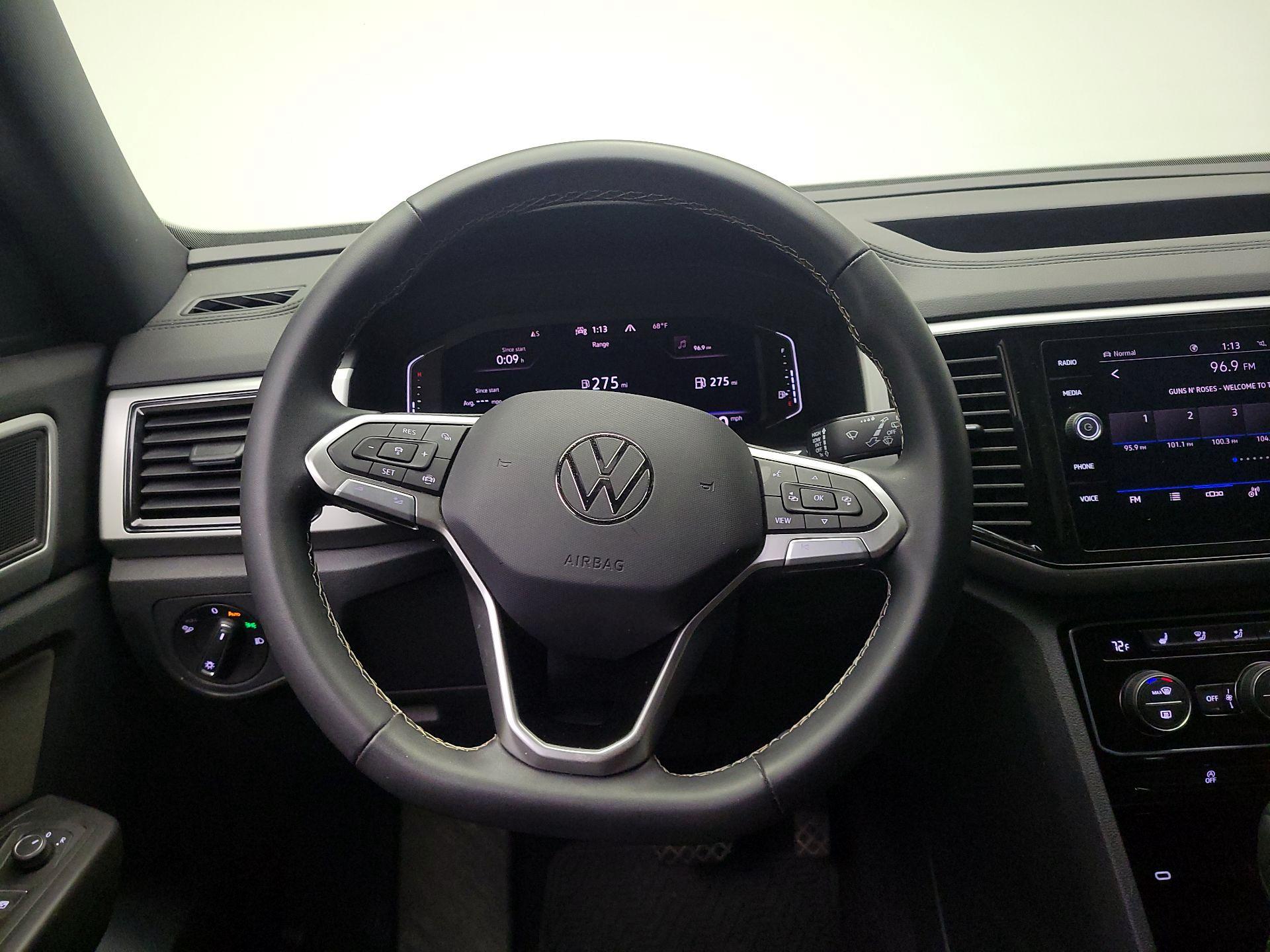 Thumbnail: 2023 Volkswagen Atlas - 10