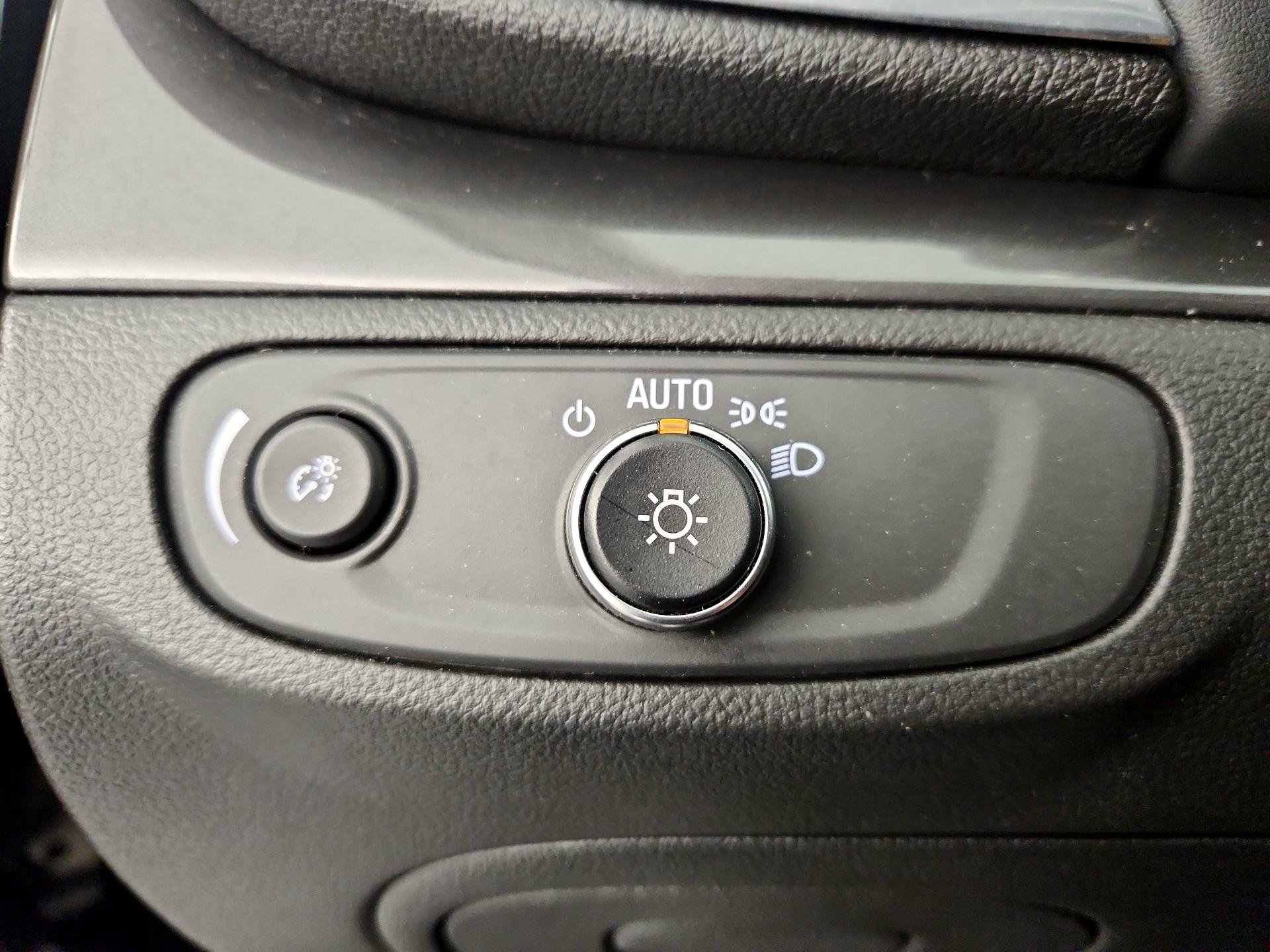 Thumbnail: 2020 Buick Encore - 13