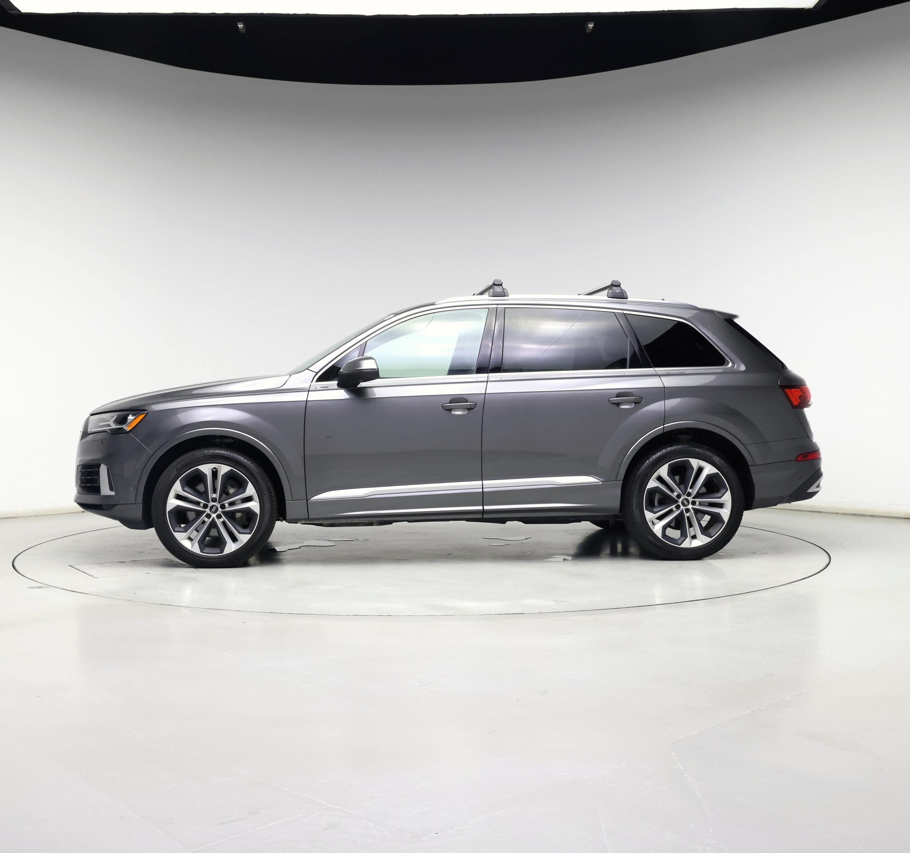 Thumbnail: 2021 Audi Q7 - 3