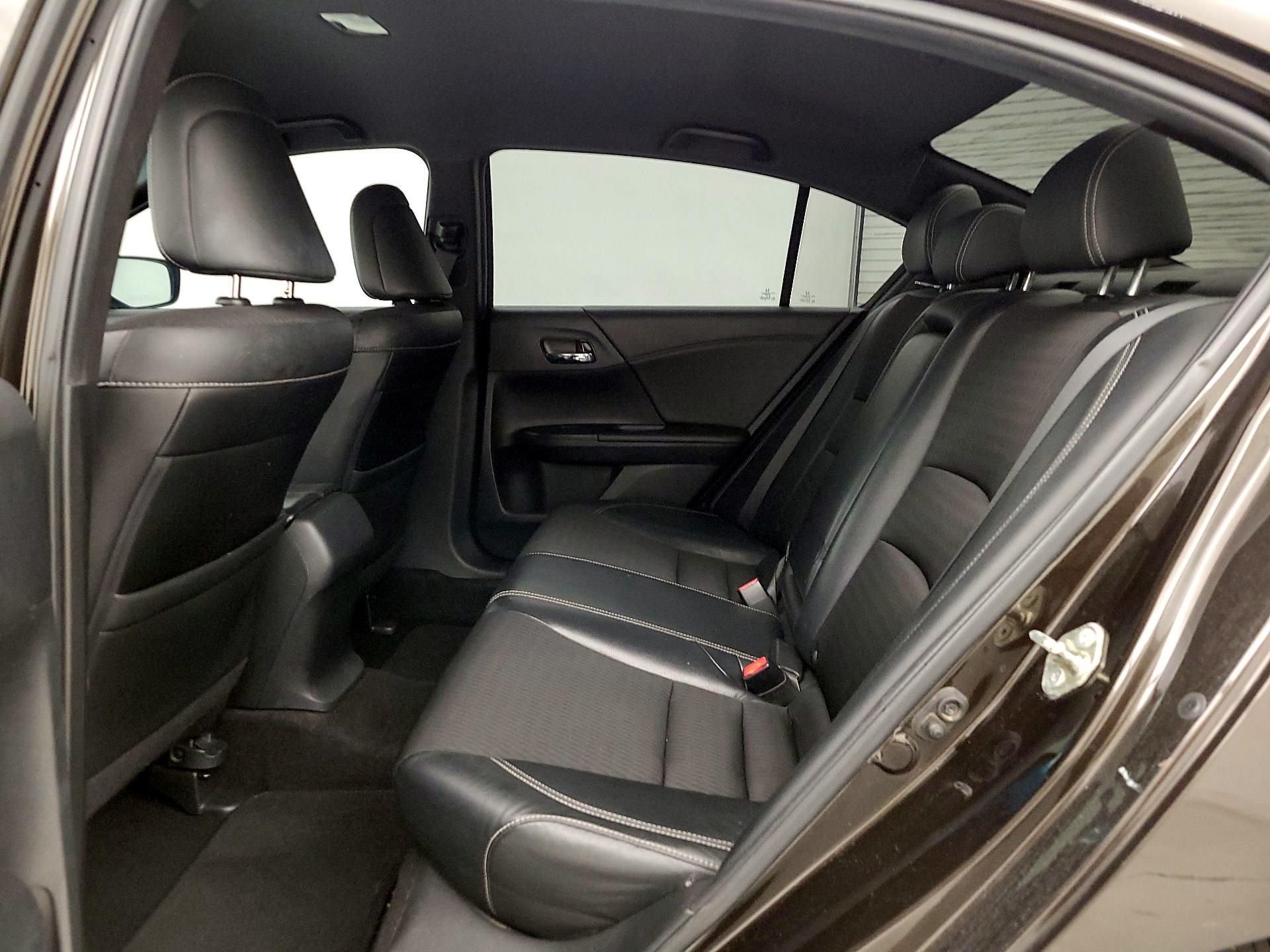 Thumbnail: 2016 Honda Accord - 18