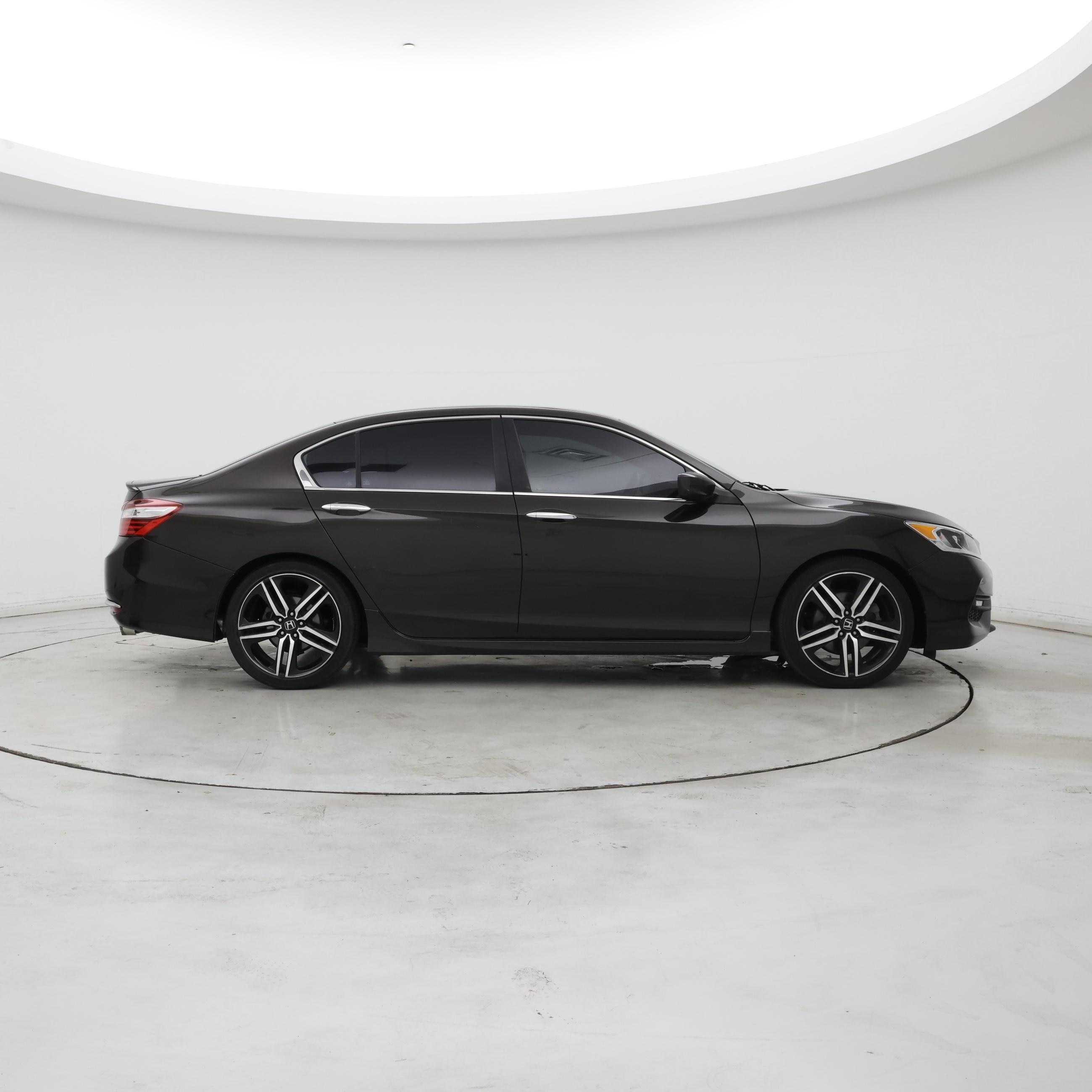 Thumbnail: 2016 Honda Accord - 7