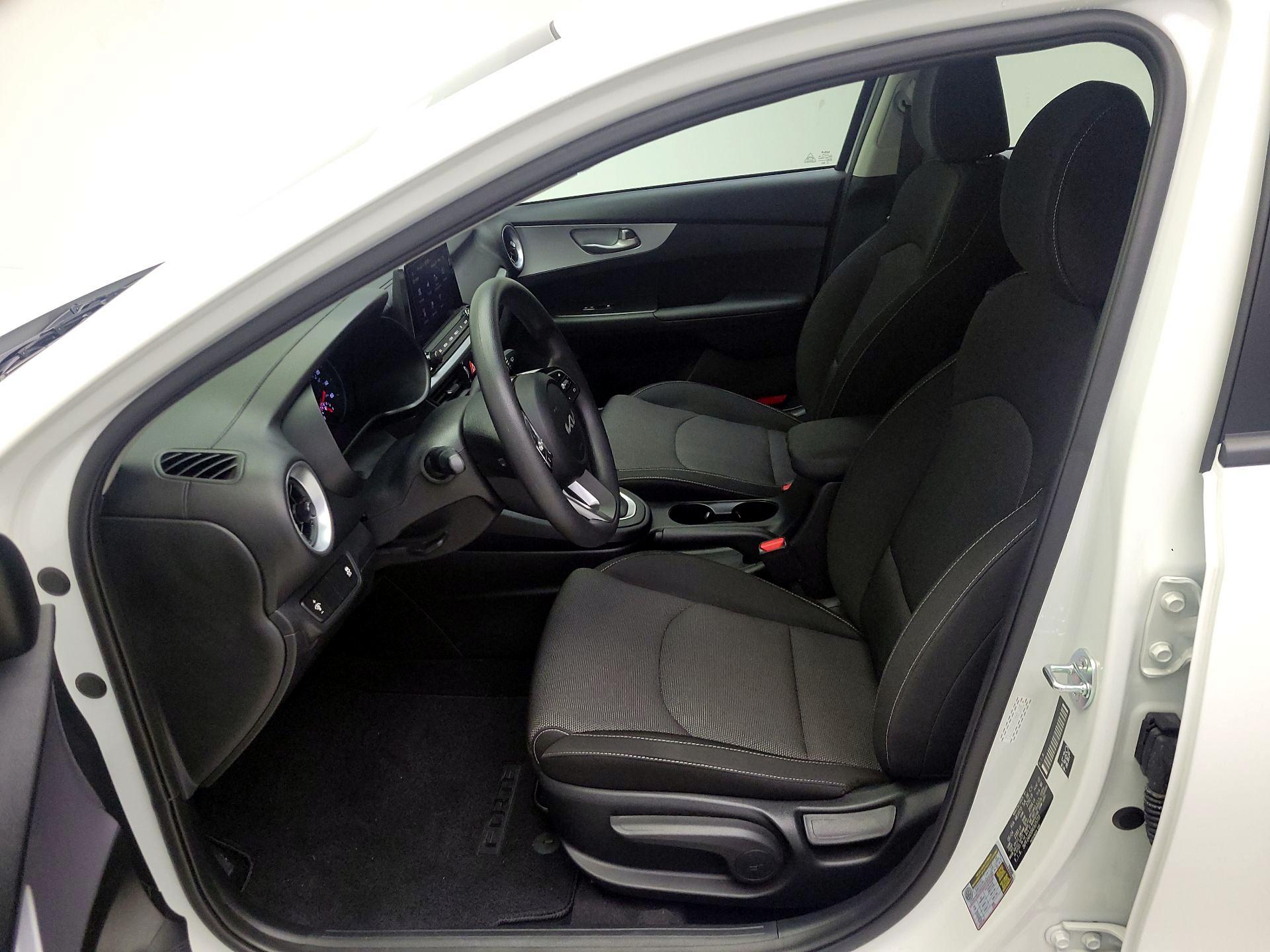 Thumbnail: 2024 Kia Forte - 11