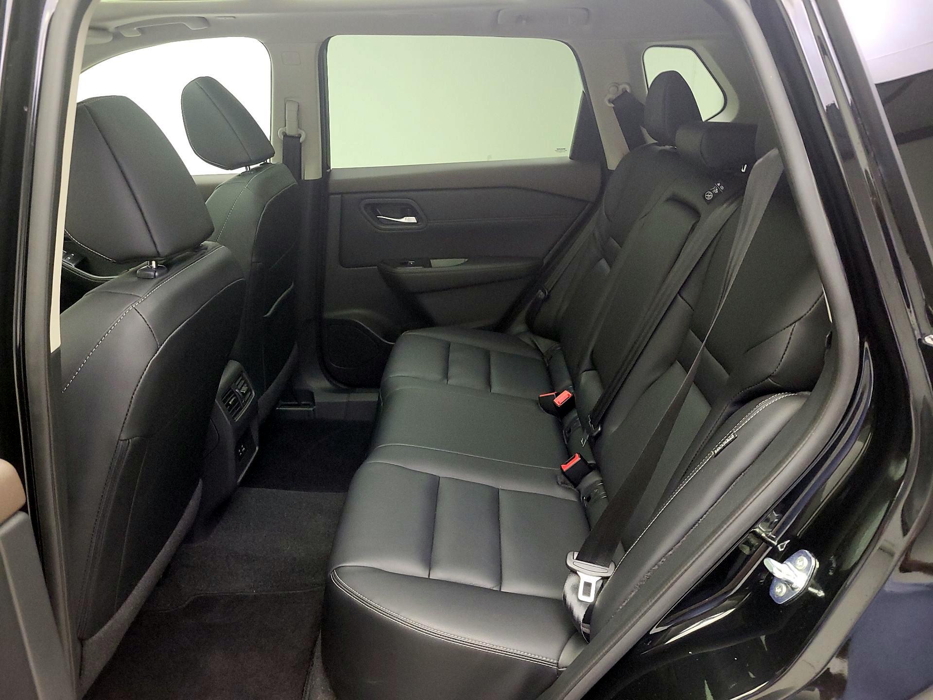 Thumbnail: 2023 Nissan Rogue - 20