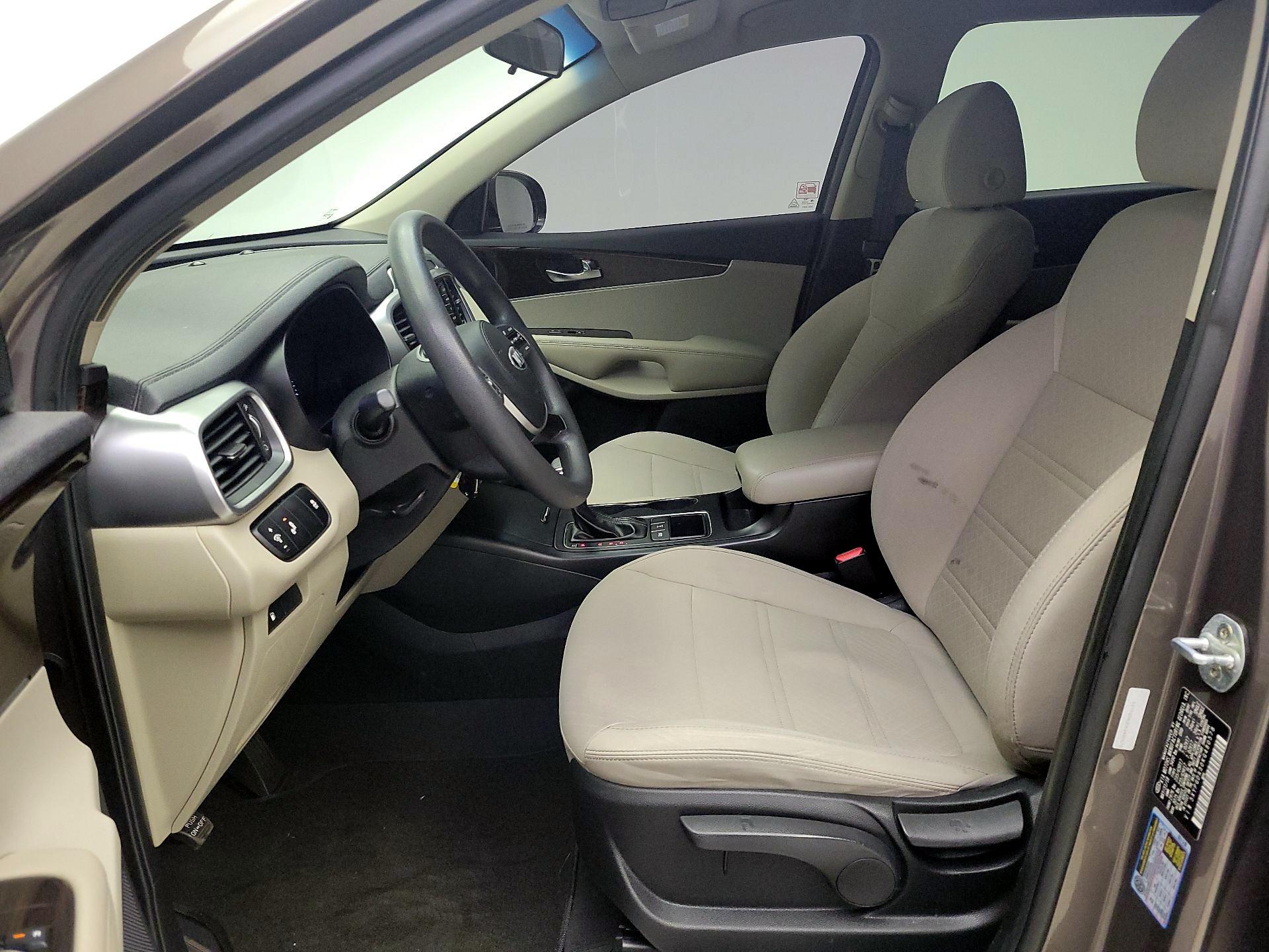 Thumbnail: 2019 Kia Sorento - 11
