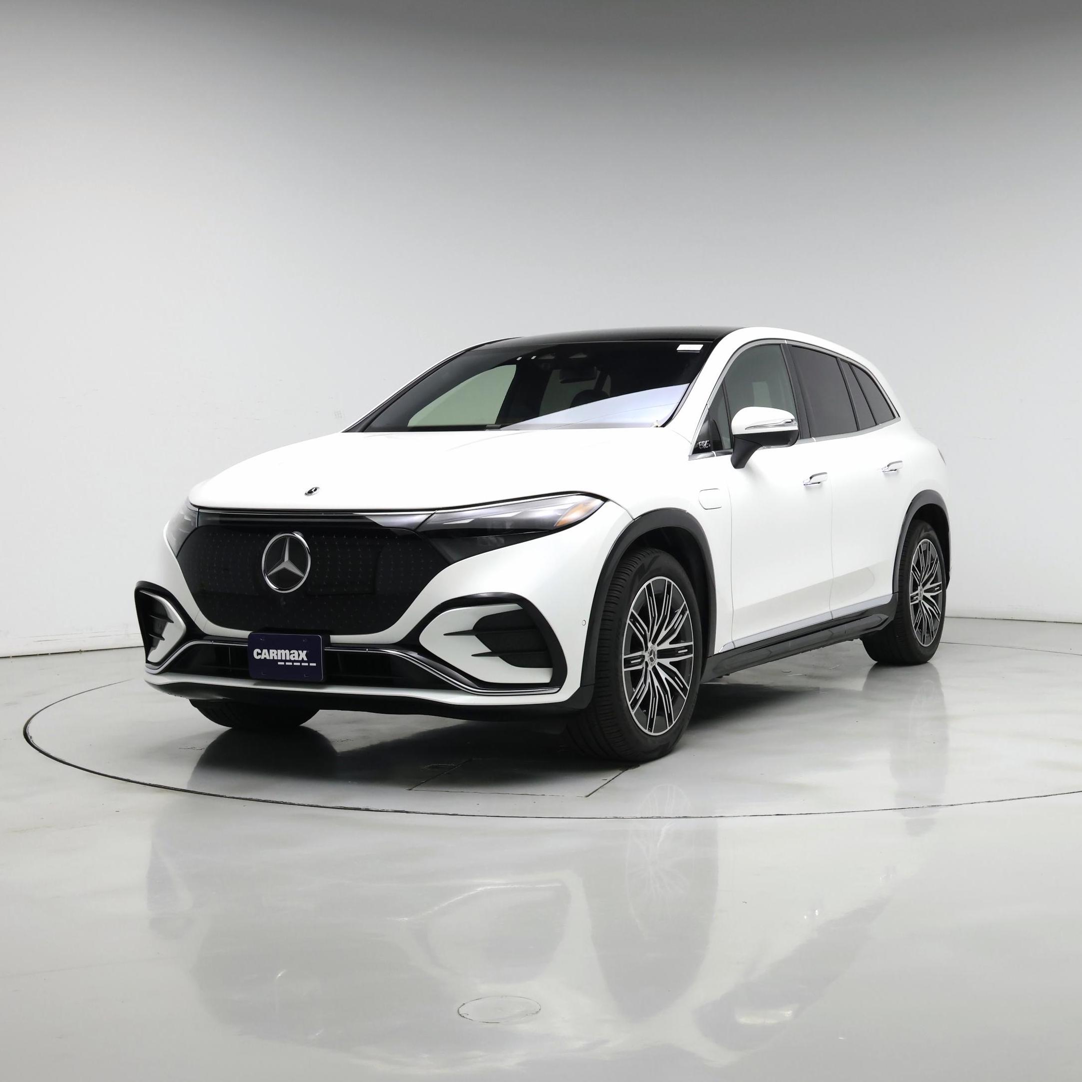 Thumbnail: 2023 Mercedes-Benz EQS - 4