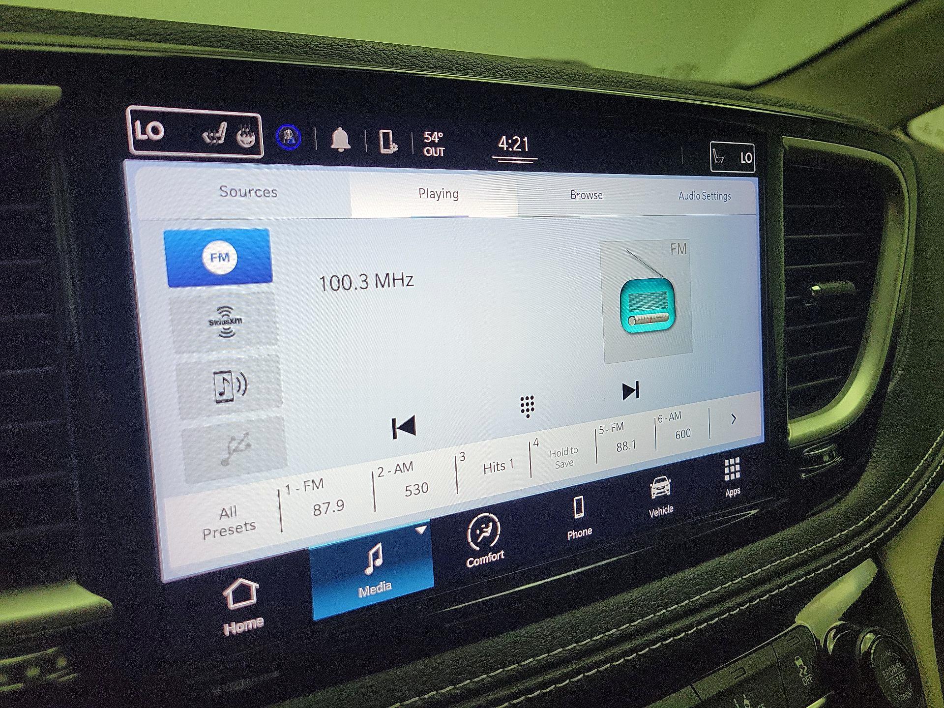 Thumbnail: 2022 Chrysler Pacifica - 15