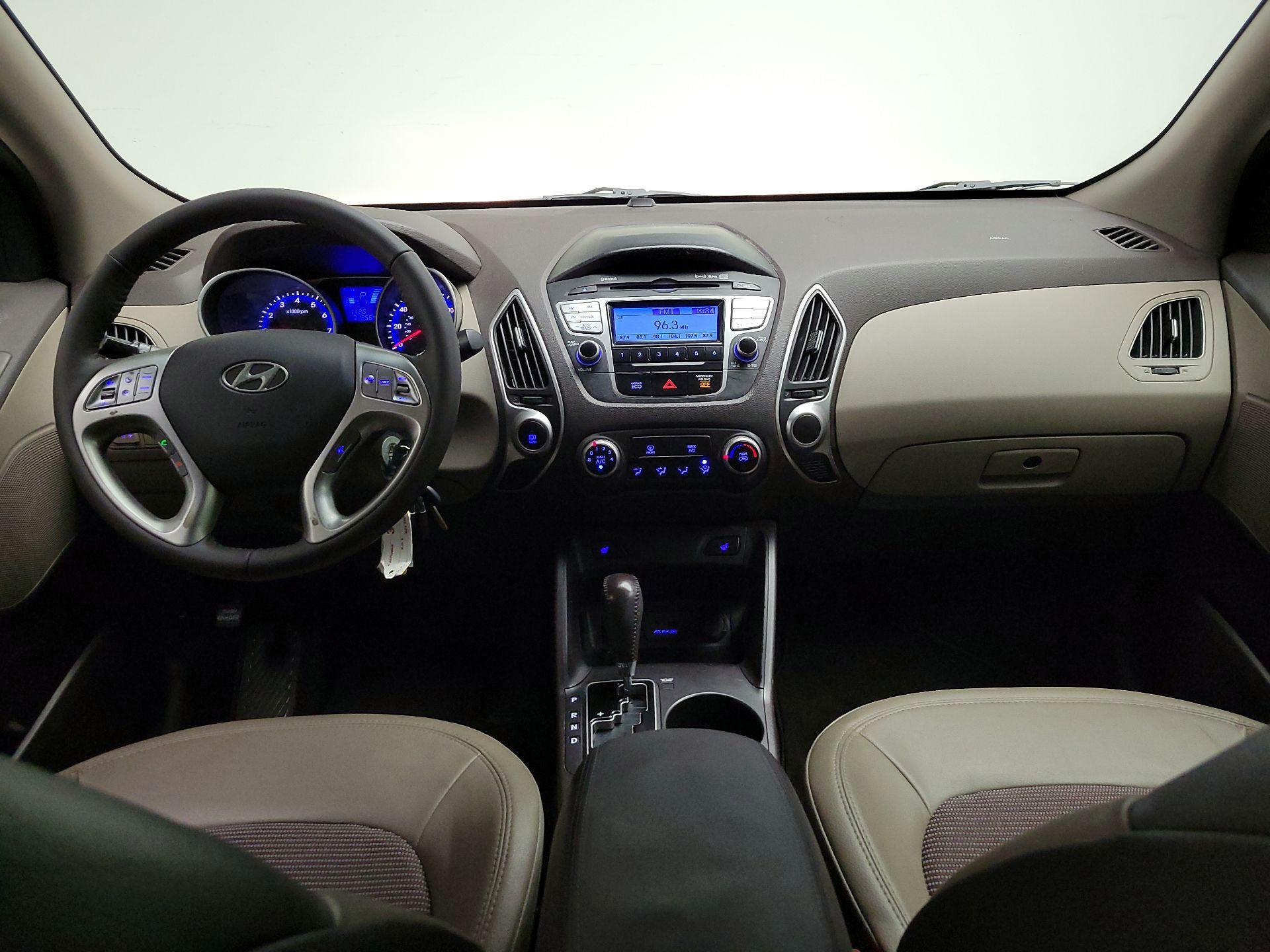 Thumbnail: 2013 Hyundai Tucson - 9
