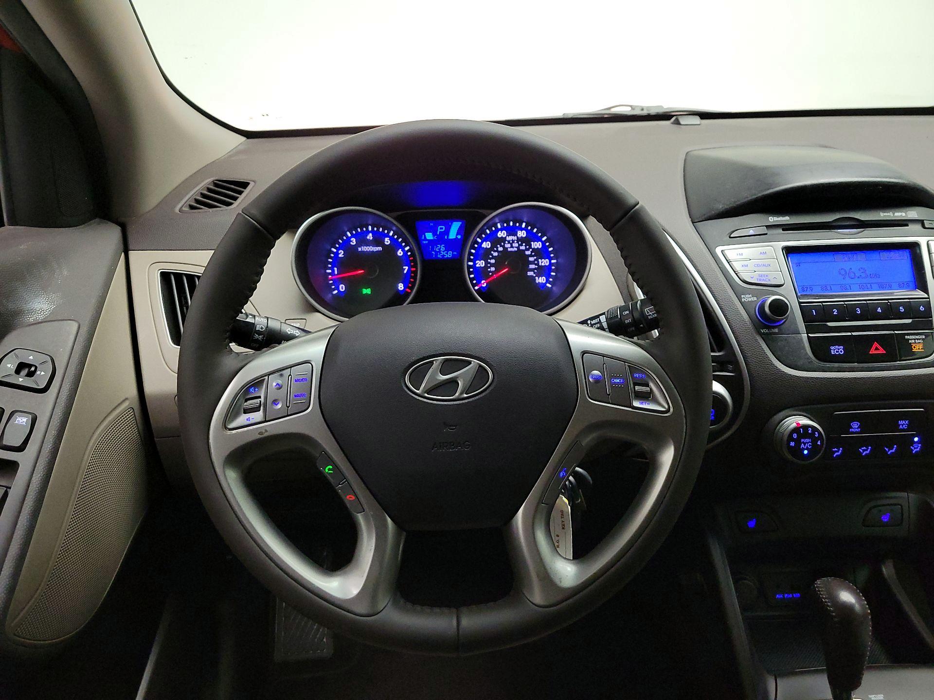 Thumbnail: 2013 Hyundai Tucson - 10