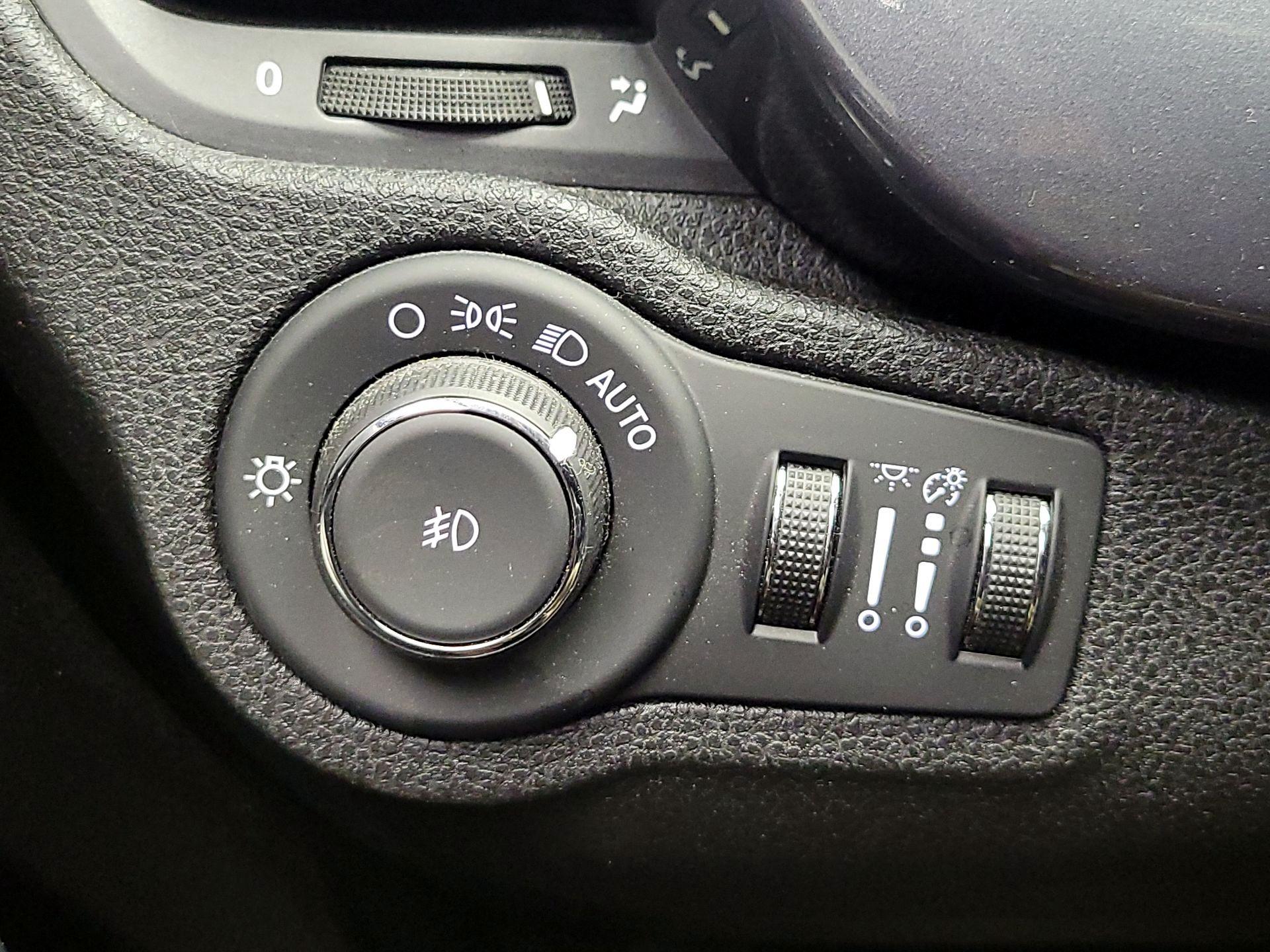 Thumbnail: 2019 Fiat 500X - 13