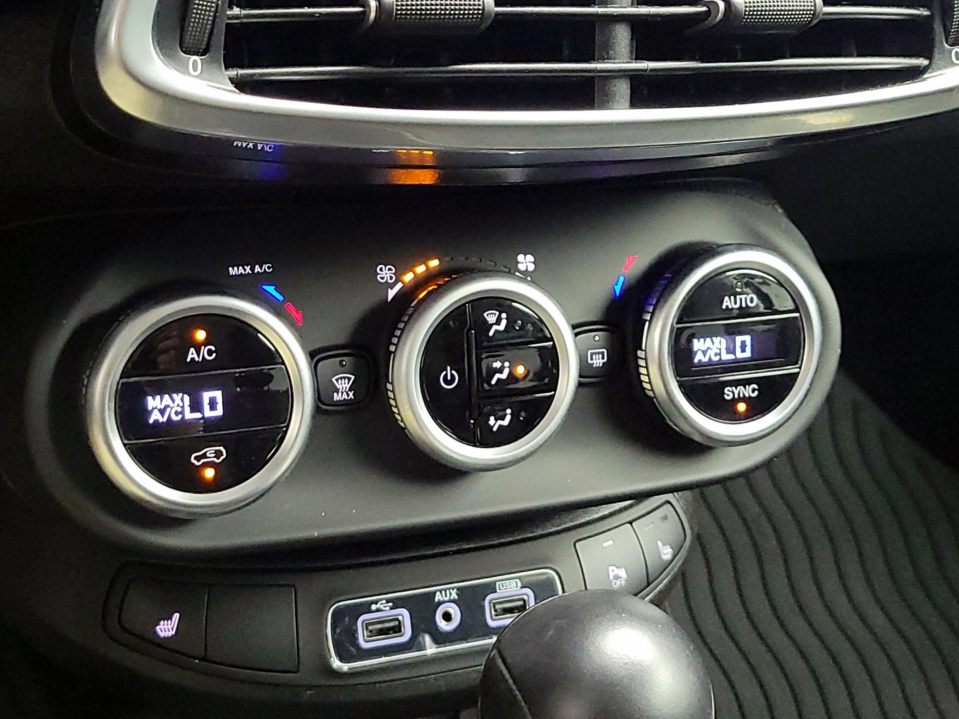 Thumbnail: 2019 Fiat 500X - 17