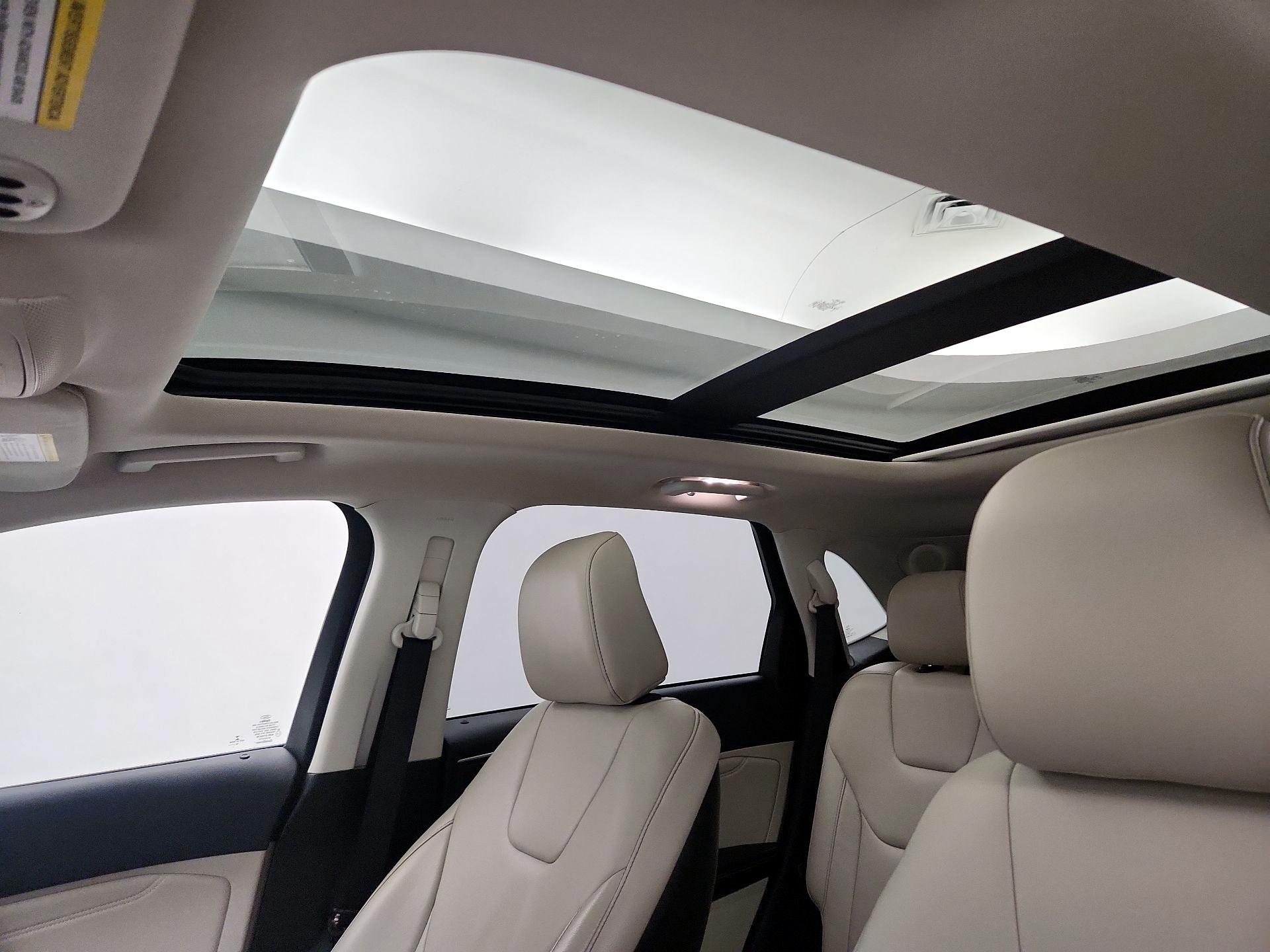 Thumbnail: 2020 Ford Edge - 19