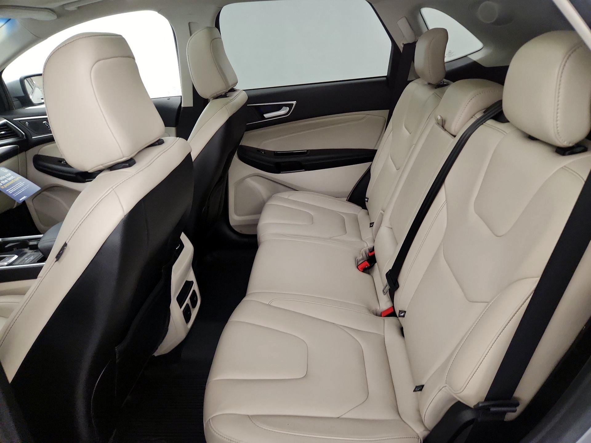 Thumbnail: 2020 Ford Edge - 20