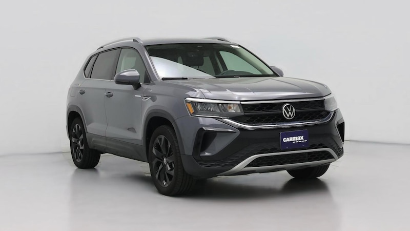 2022 Volkswagen Taos SE Hero Image
