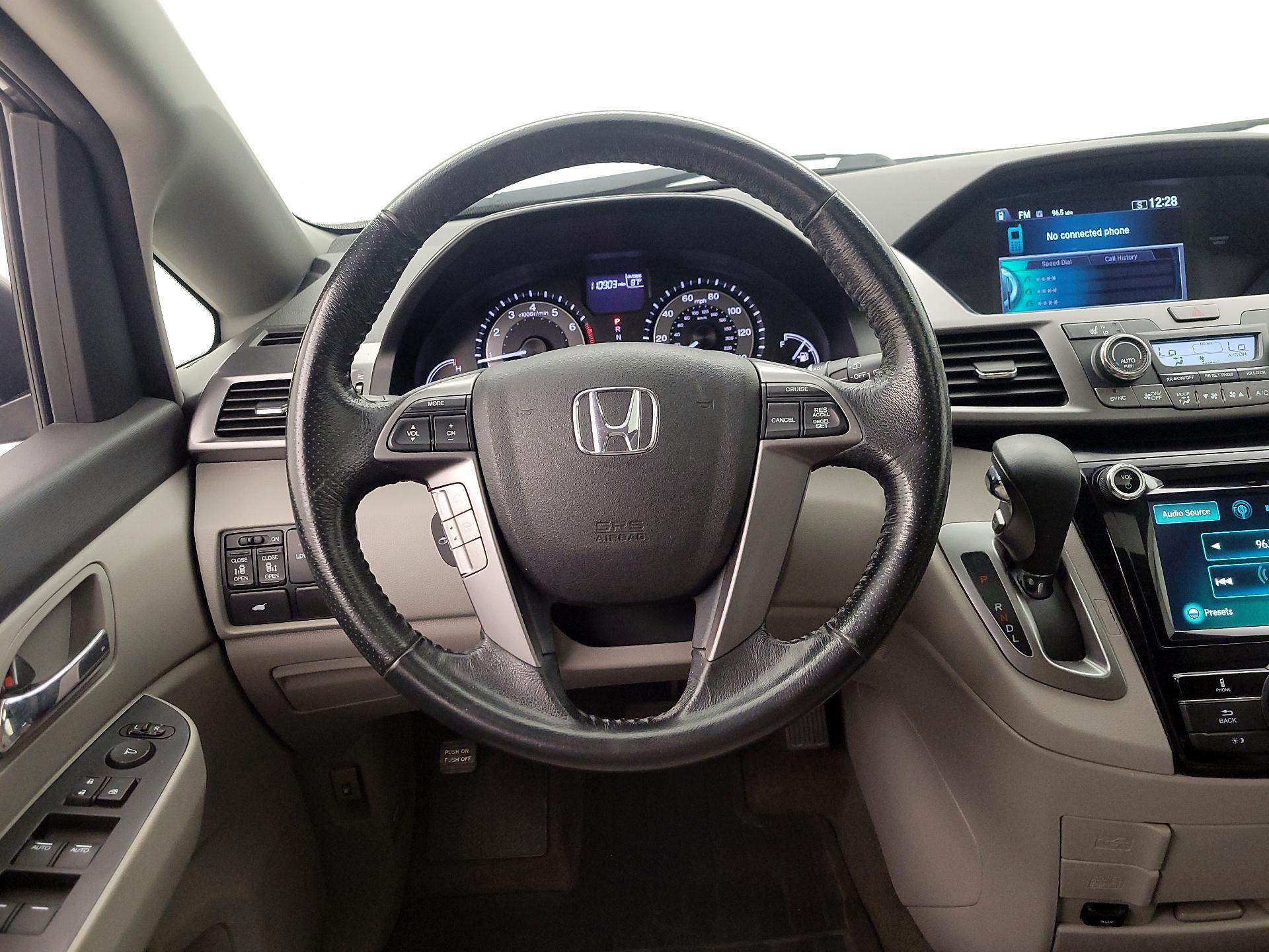 Thumbnail: 2014 Honda Odyssey - 10