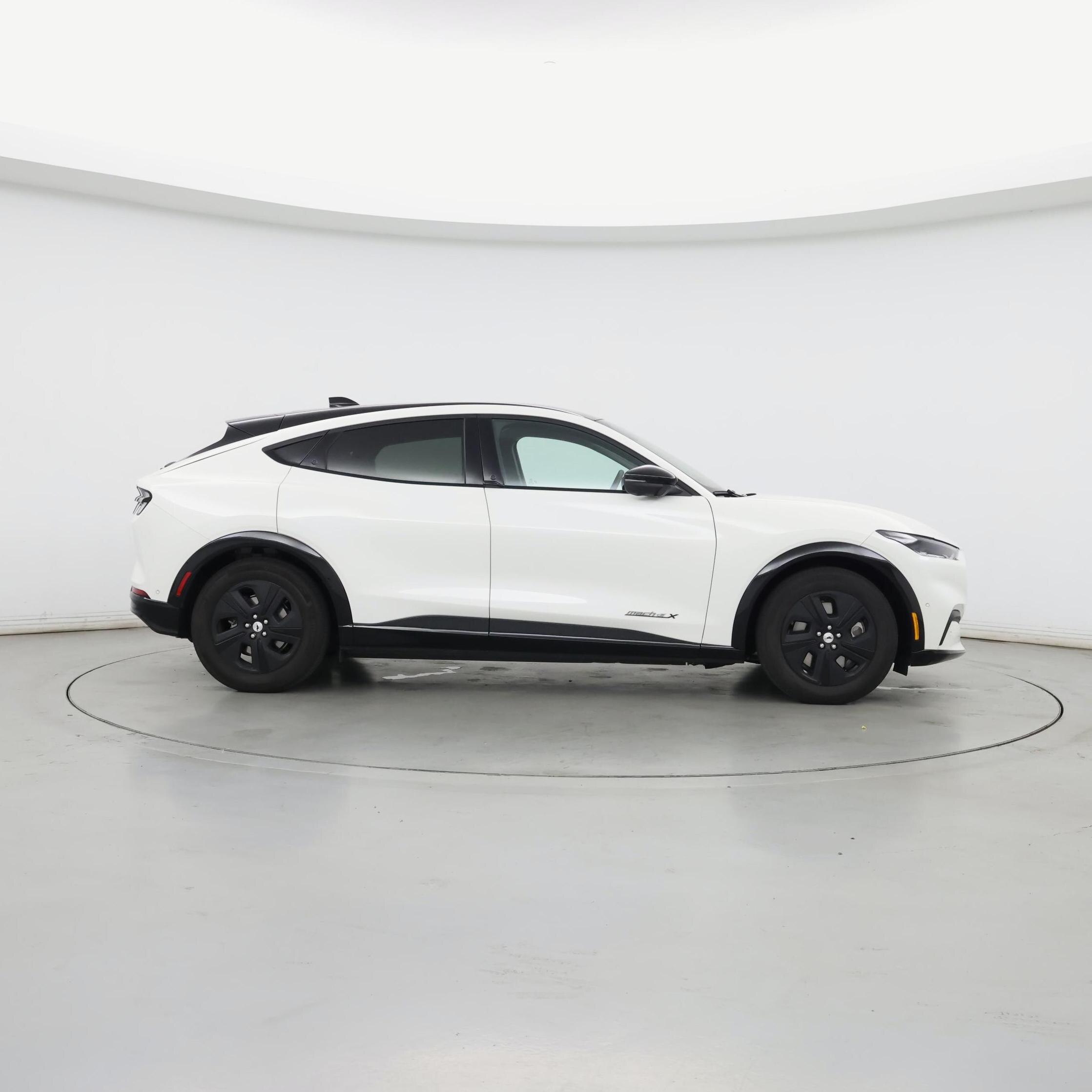 Thumbnail: 2021 Ford Mustang Mach-E - 7