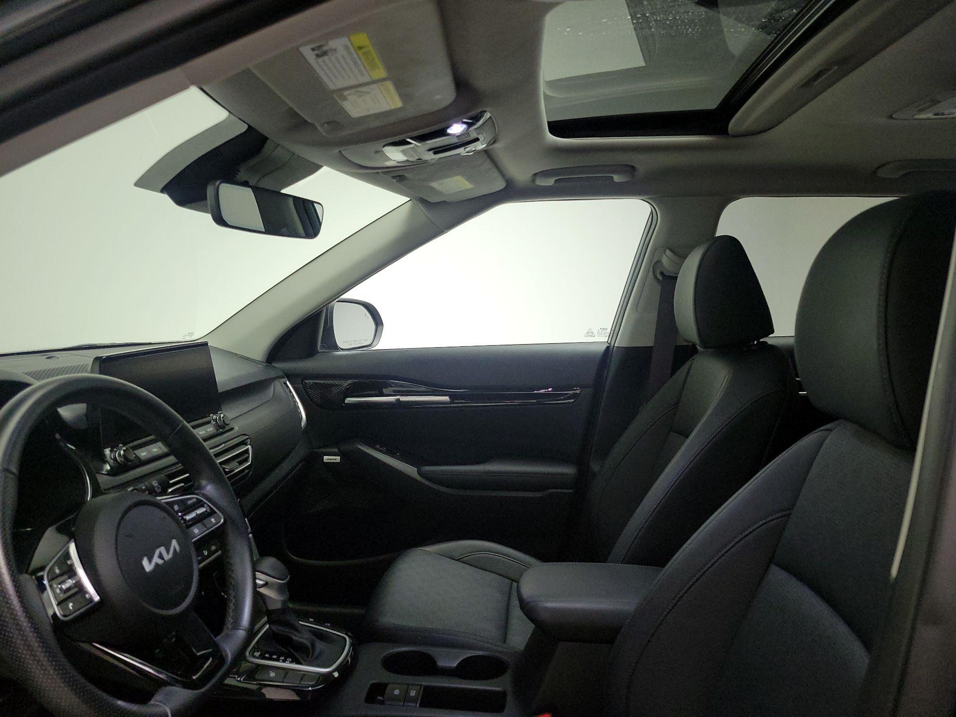 Thumbnail: 2022 Kia Seltos - 20