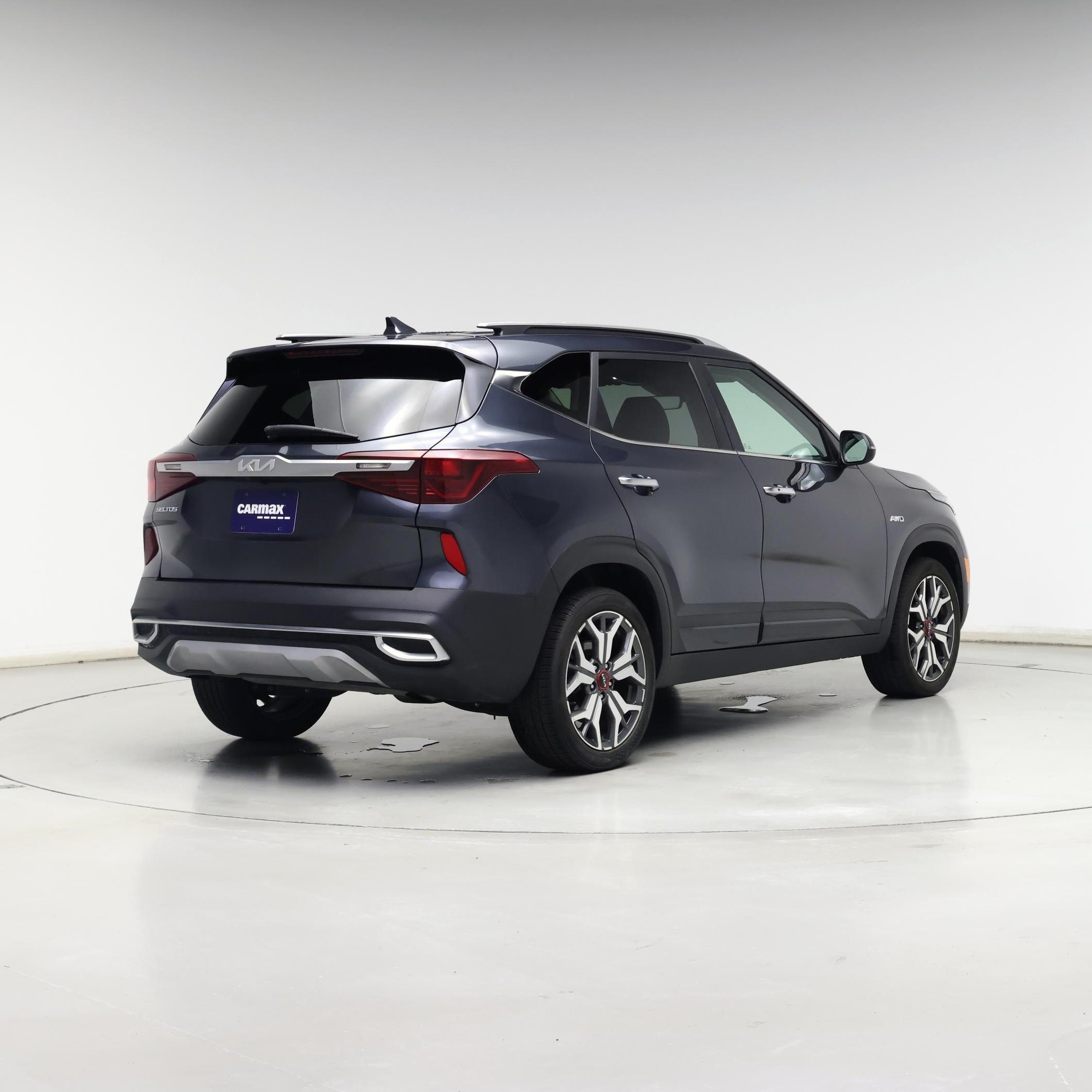 Thumbnail: 2022 Kia Seltos - 8