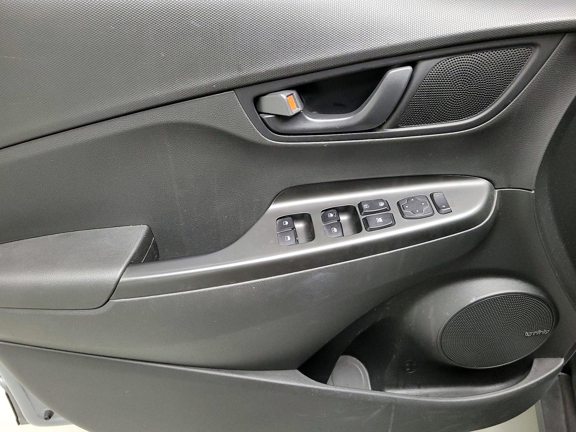 Thumbnail: 2021 Hyundai Kona - 12