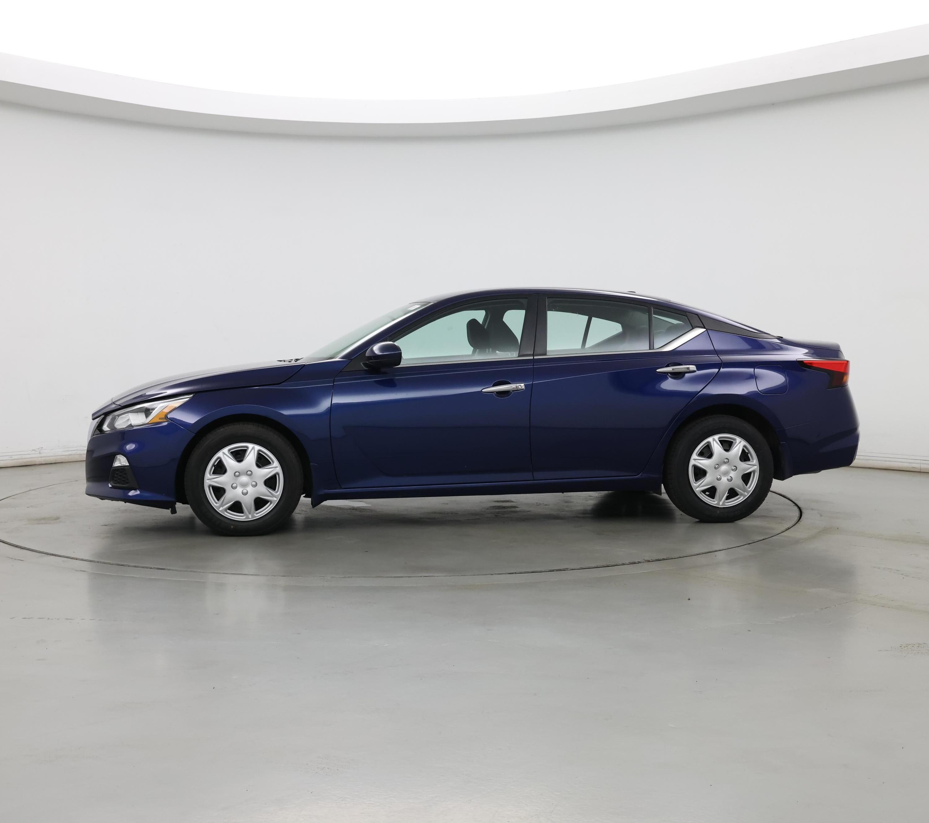 Thumbnail: 2019 Nissan Altima - 3