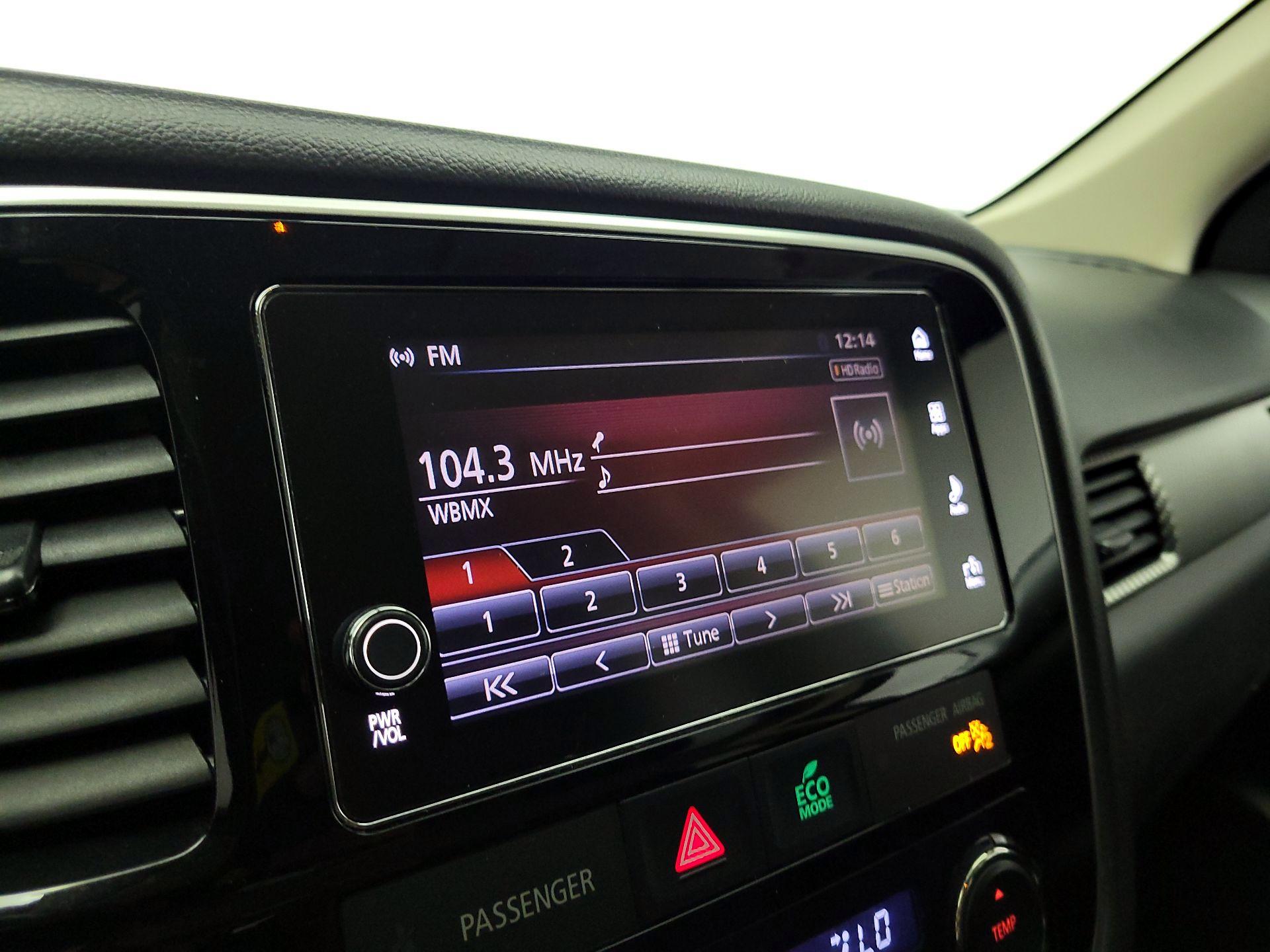 Thumbnail: 2018 Mitsubishi Outlander - 15