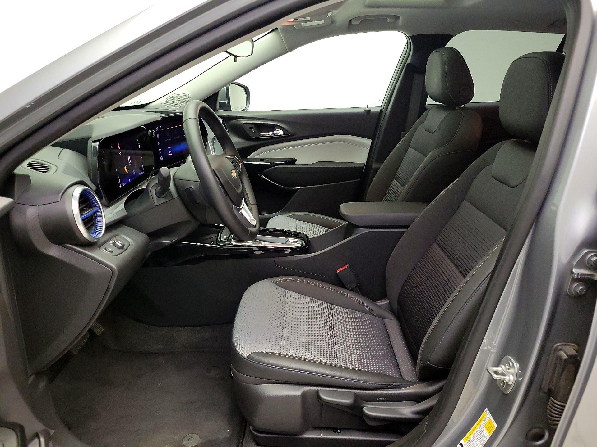 Thumbnail: 2024 Chevrolet Trax - 11