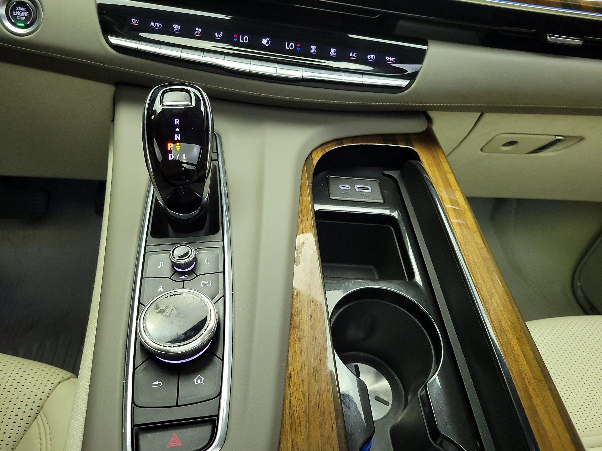 Thumbnail: 2024 Cadillac Escalade - 17
