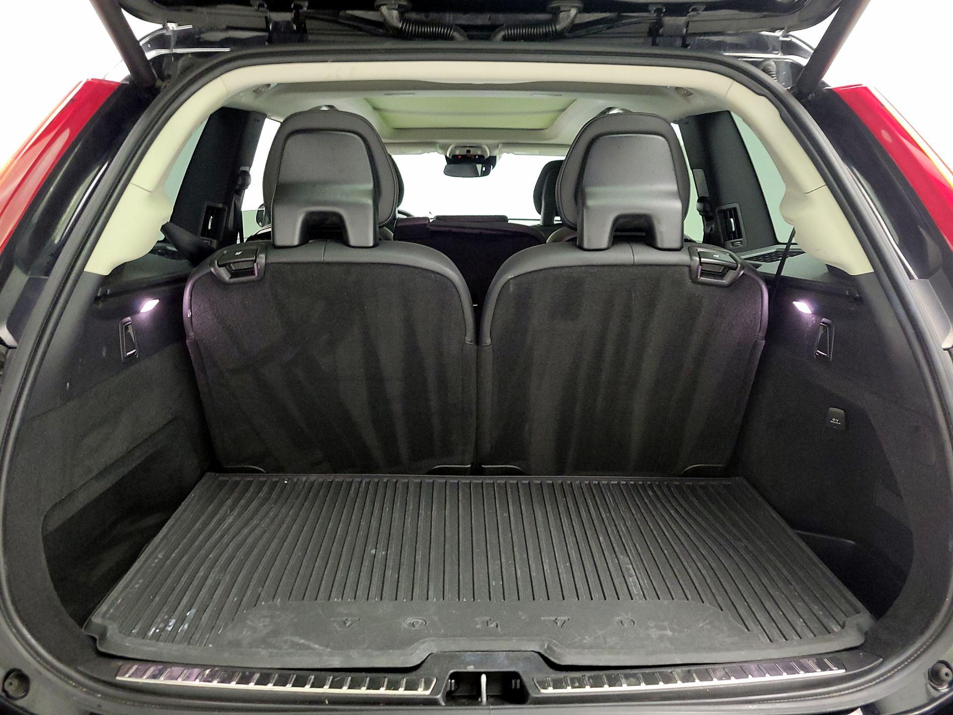Thumbnail: 2021 Volvo XC90 - 20