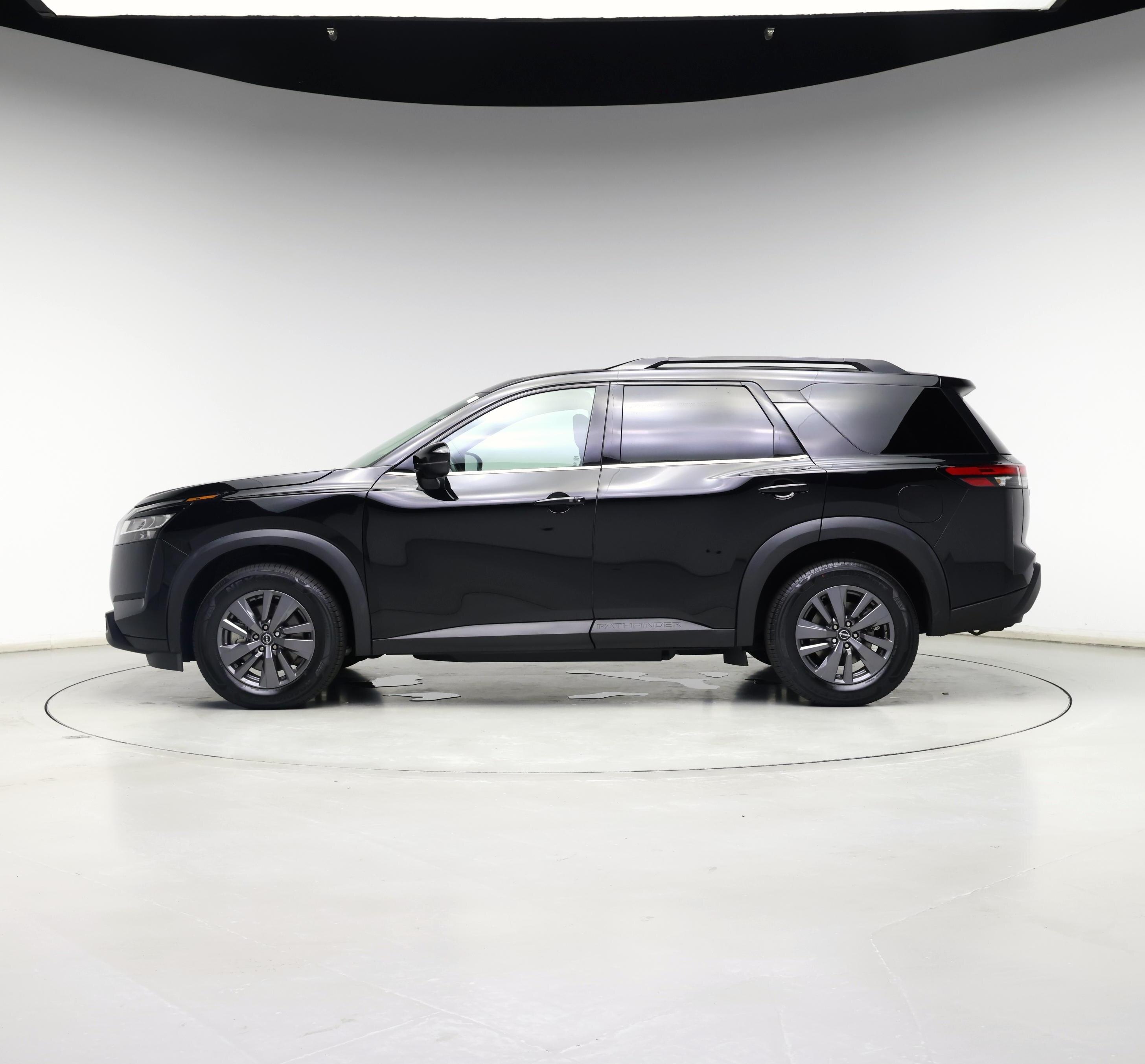 Thumbnail: 2022 Nissan Pathfinder - 3