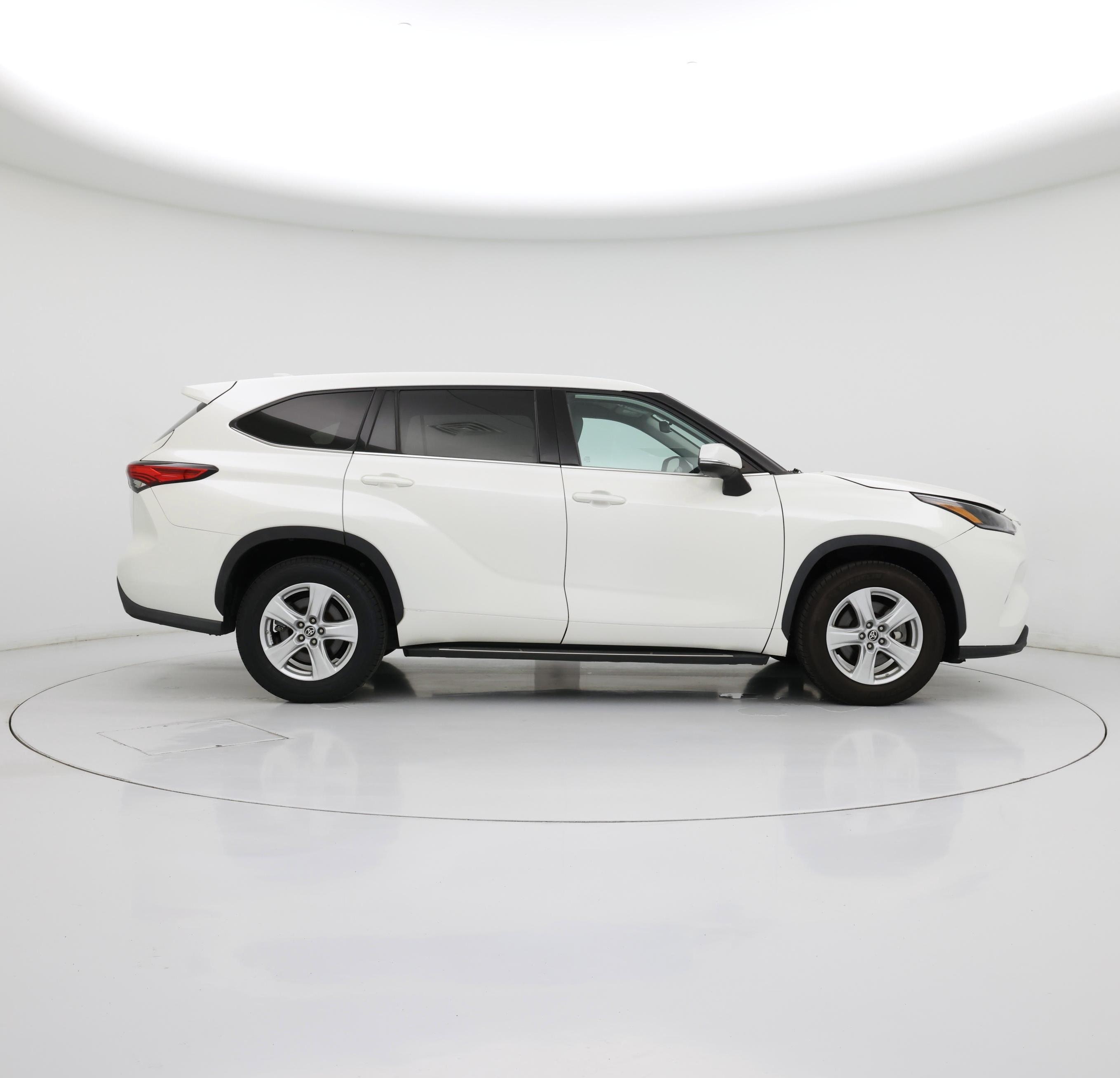 Thumbnail: 2021 Toyota Highlander - 7