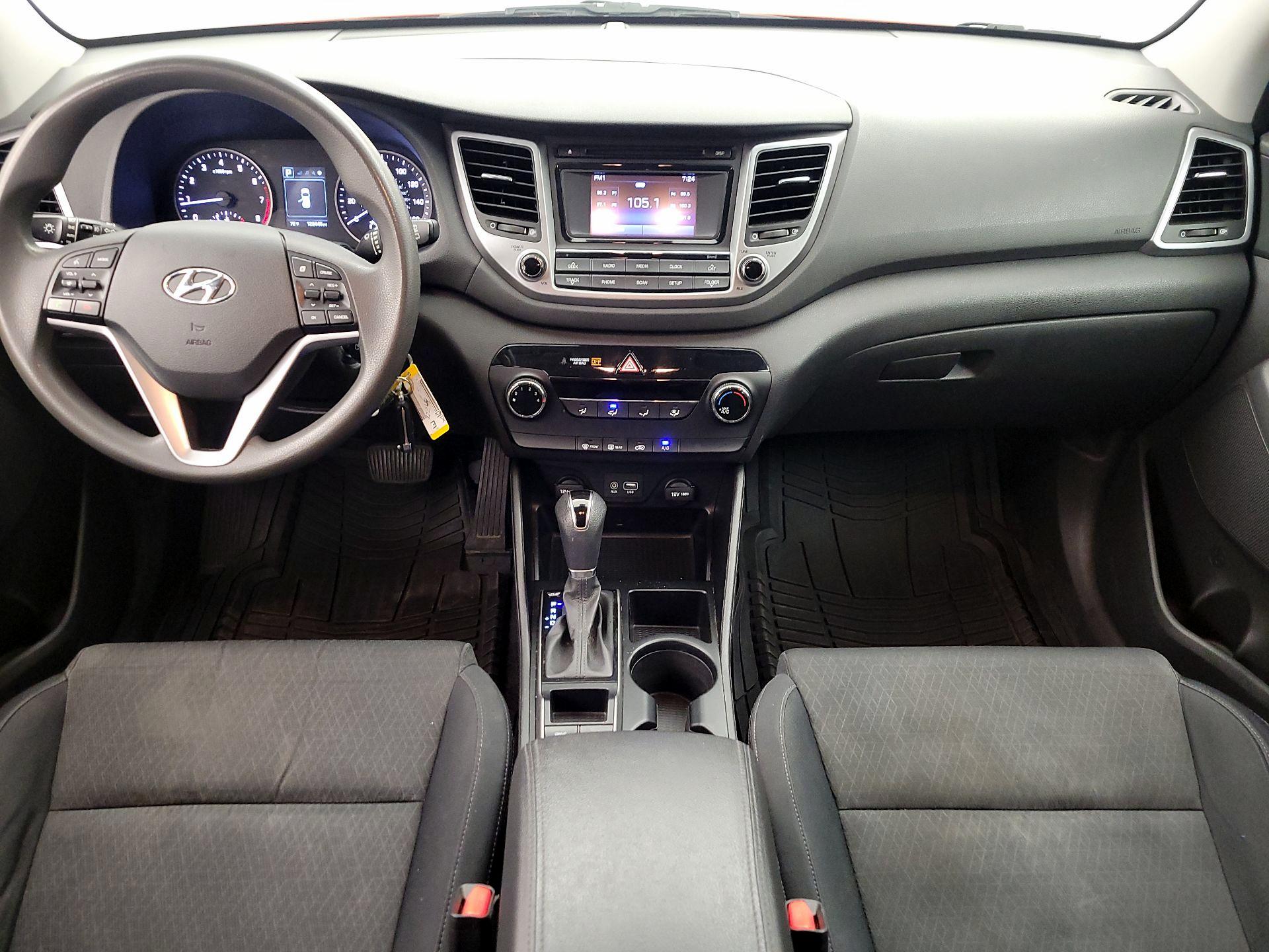 Thumbnail: 2016 Hyundai Tucson - 9