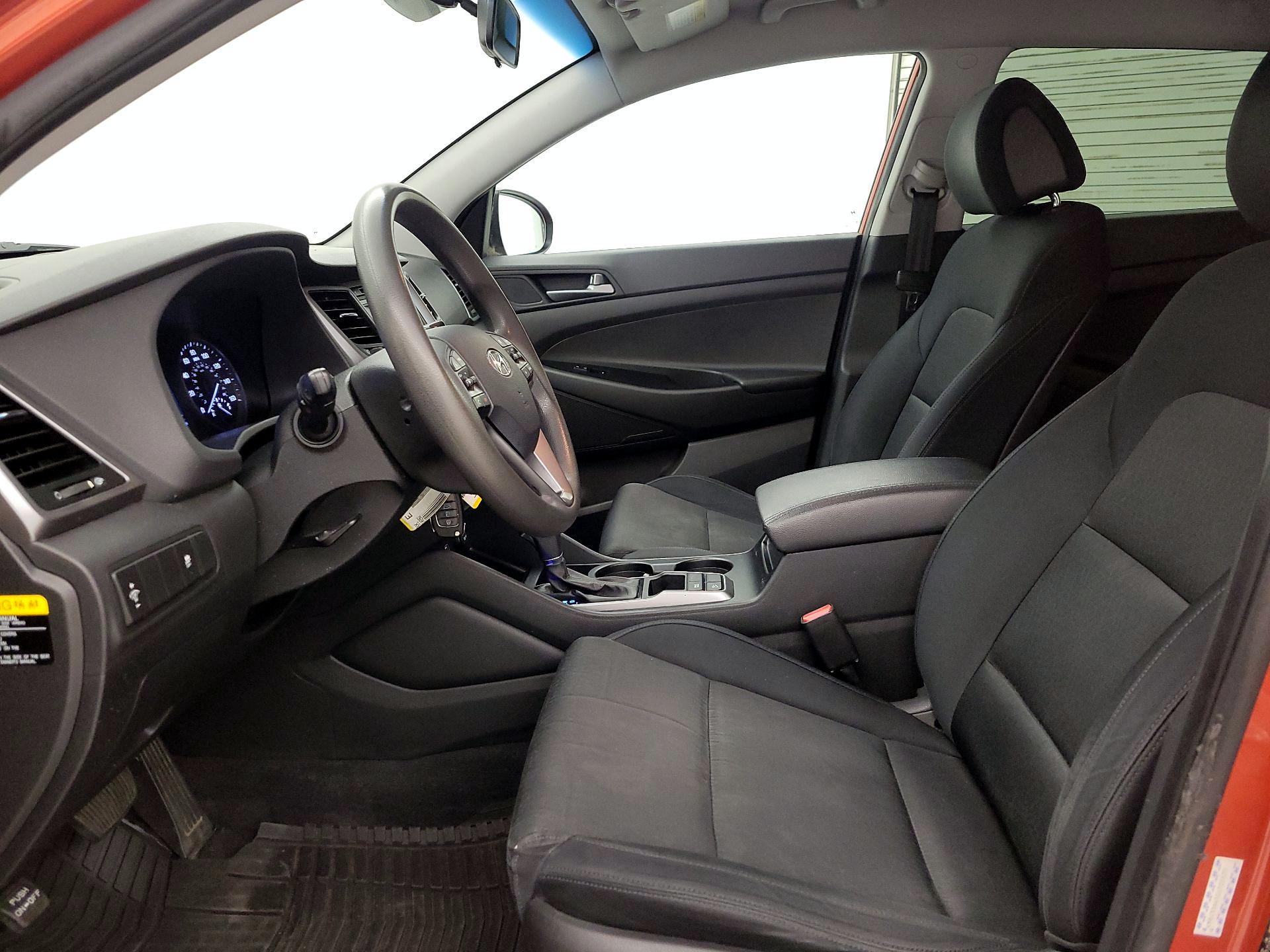 Thumbnail: 2016 Hyundai Tucson - 11