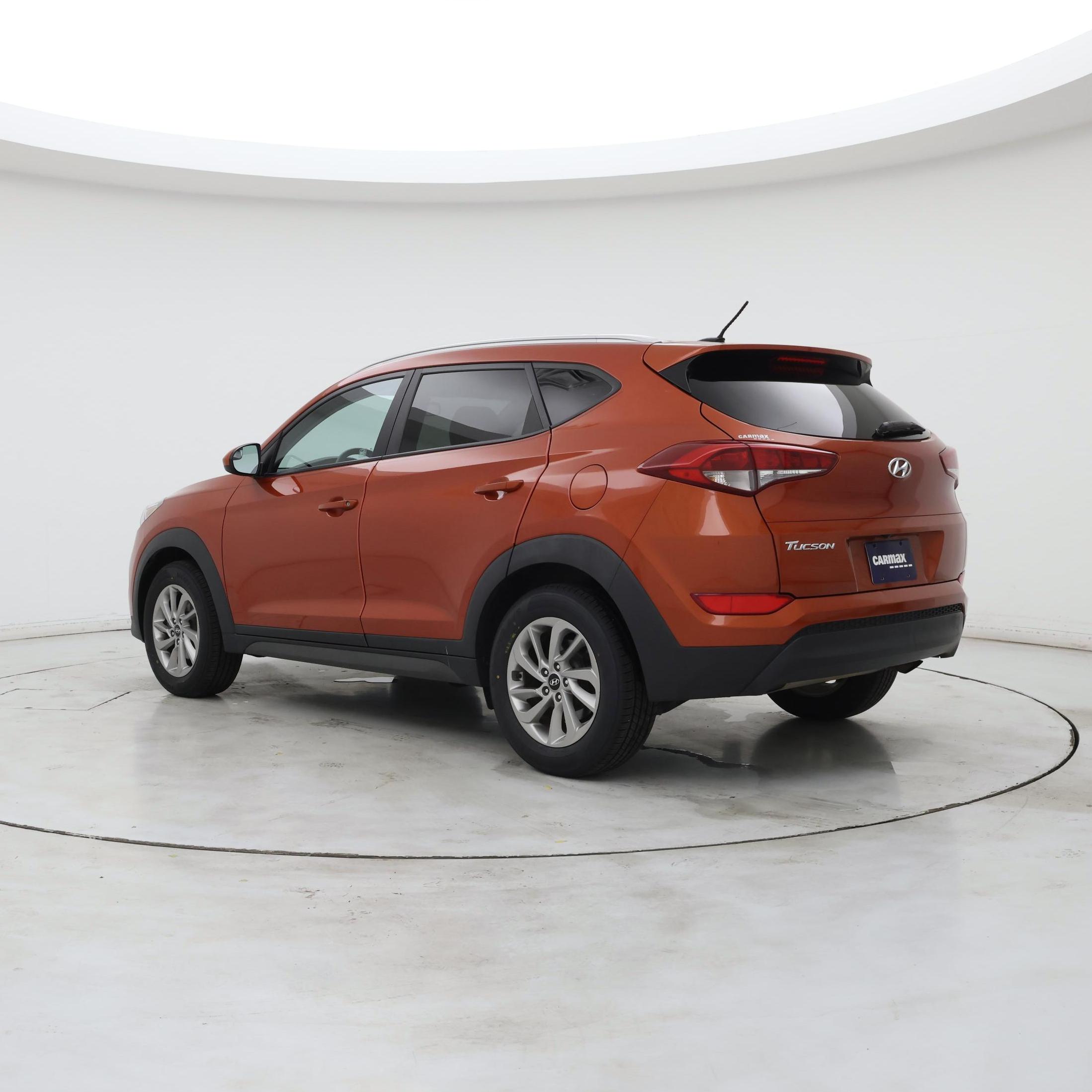 Thumbnail: 2016 Hyundai Tucson - 2