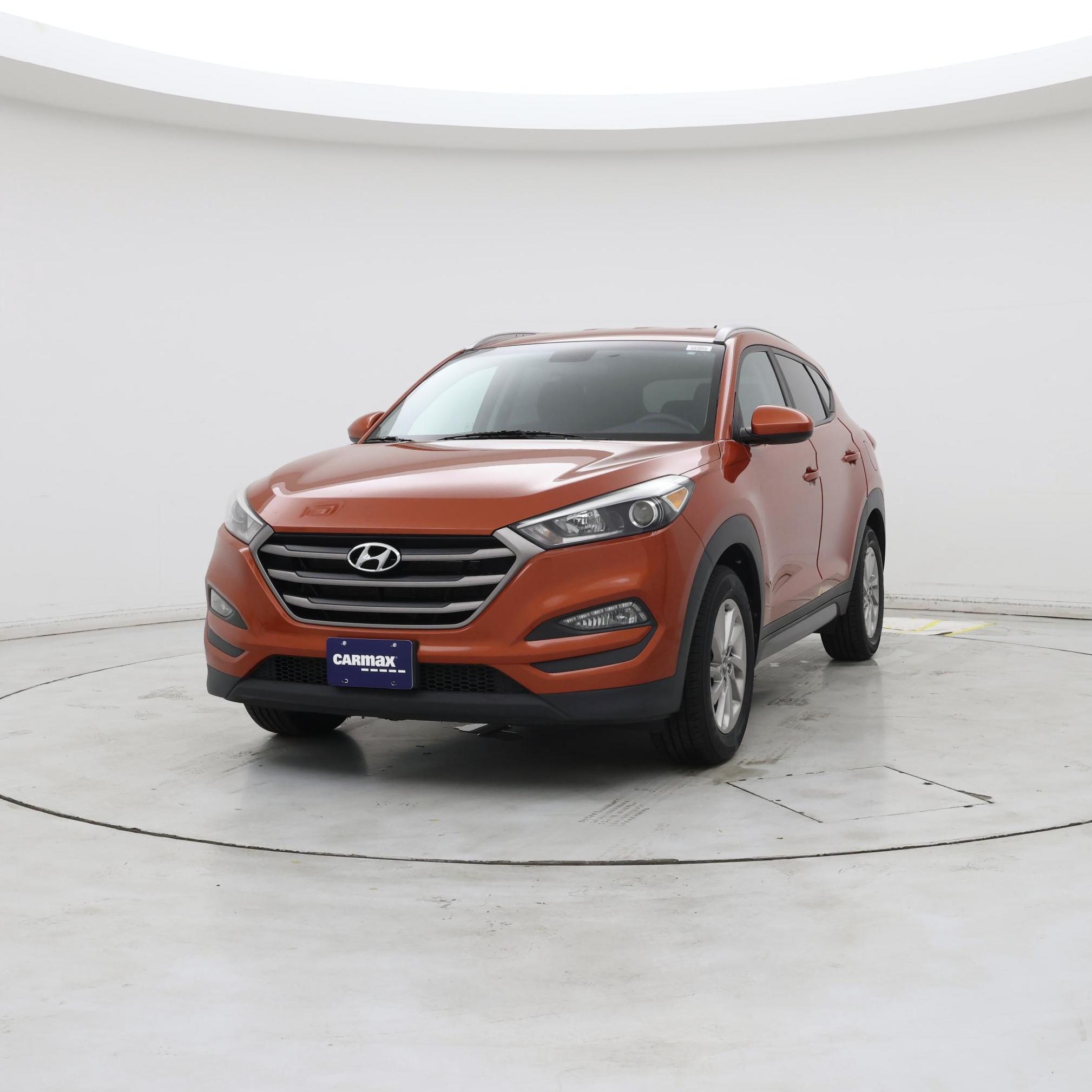 Thumbnail: 2016 Hyundai Tucson - 4