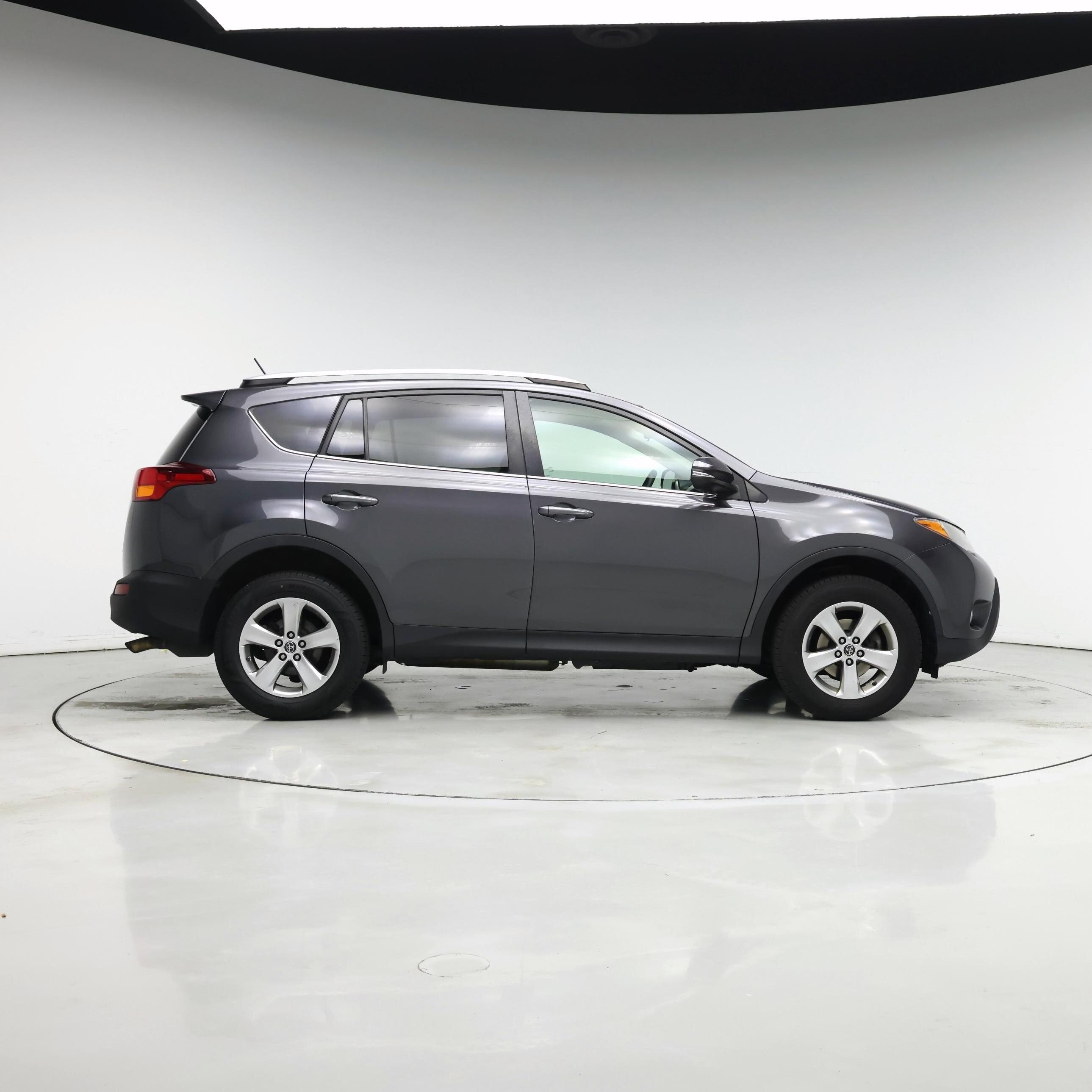 Thumbnail: 2015 Toyota RAV4 - 7