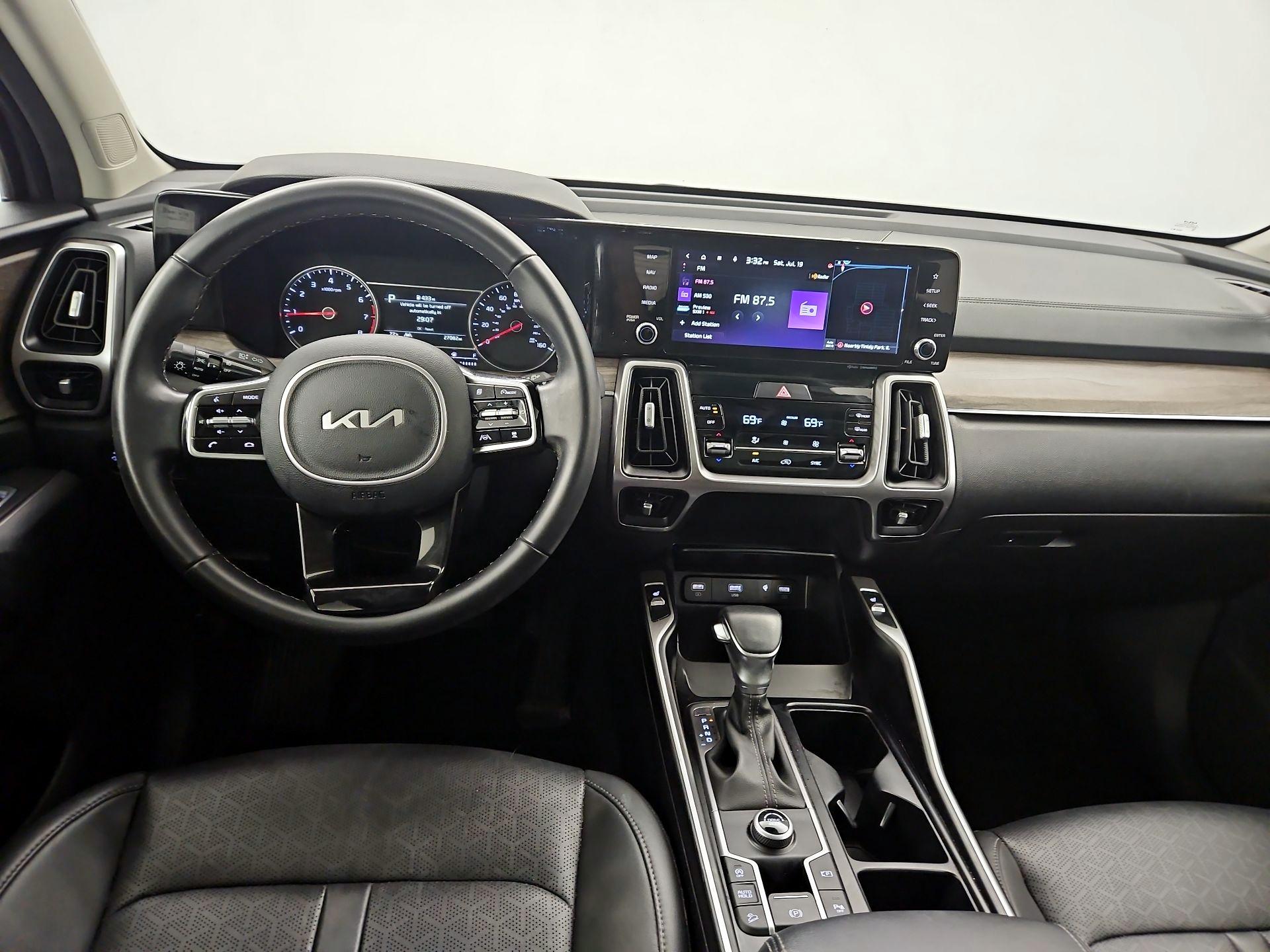 Thumbnail: 2022 Kia Sorento - 9