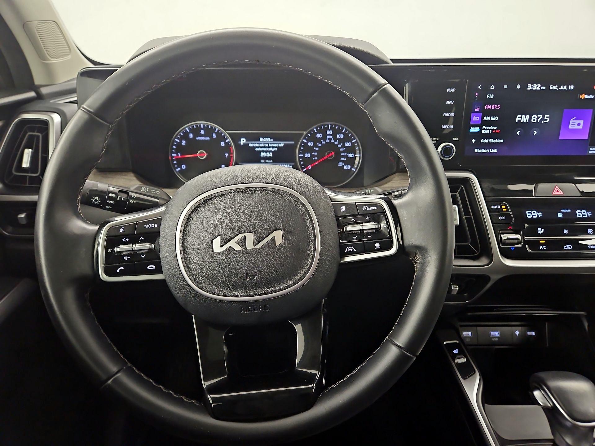 Thumbnail: 2022 Kia Sorento - 10