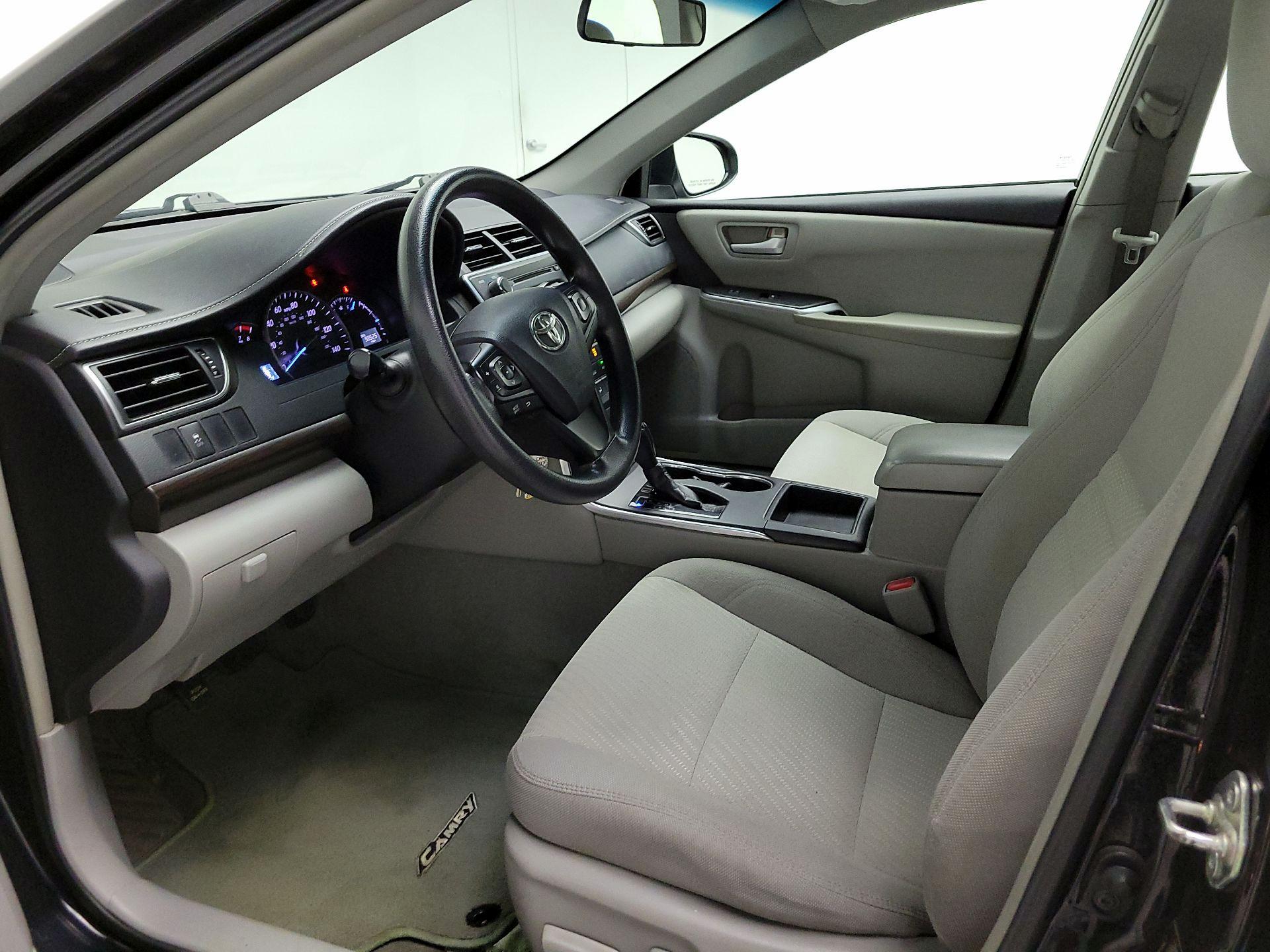 Thumbnail: 2015 Toyota Camry - 11