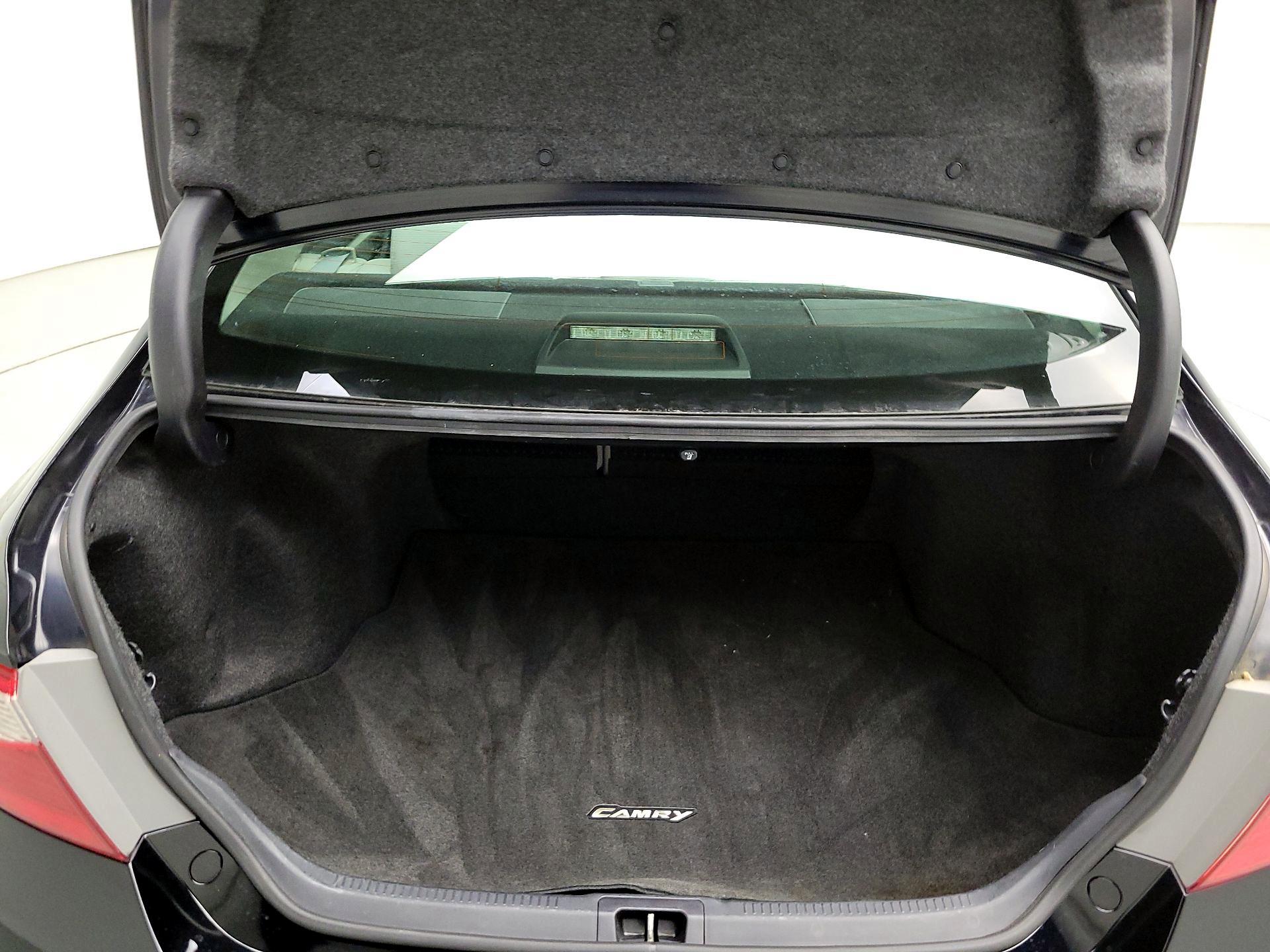 Thumbnail: 2015 Toyota Camry - 19