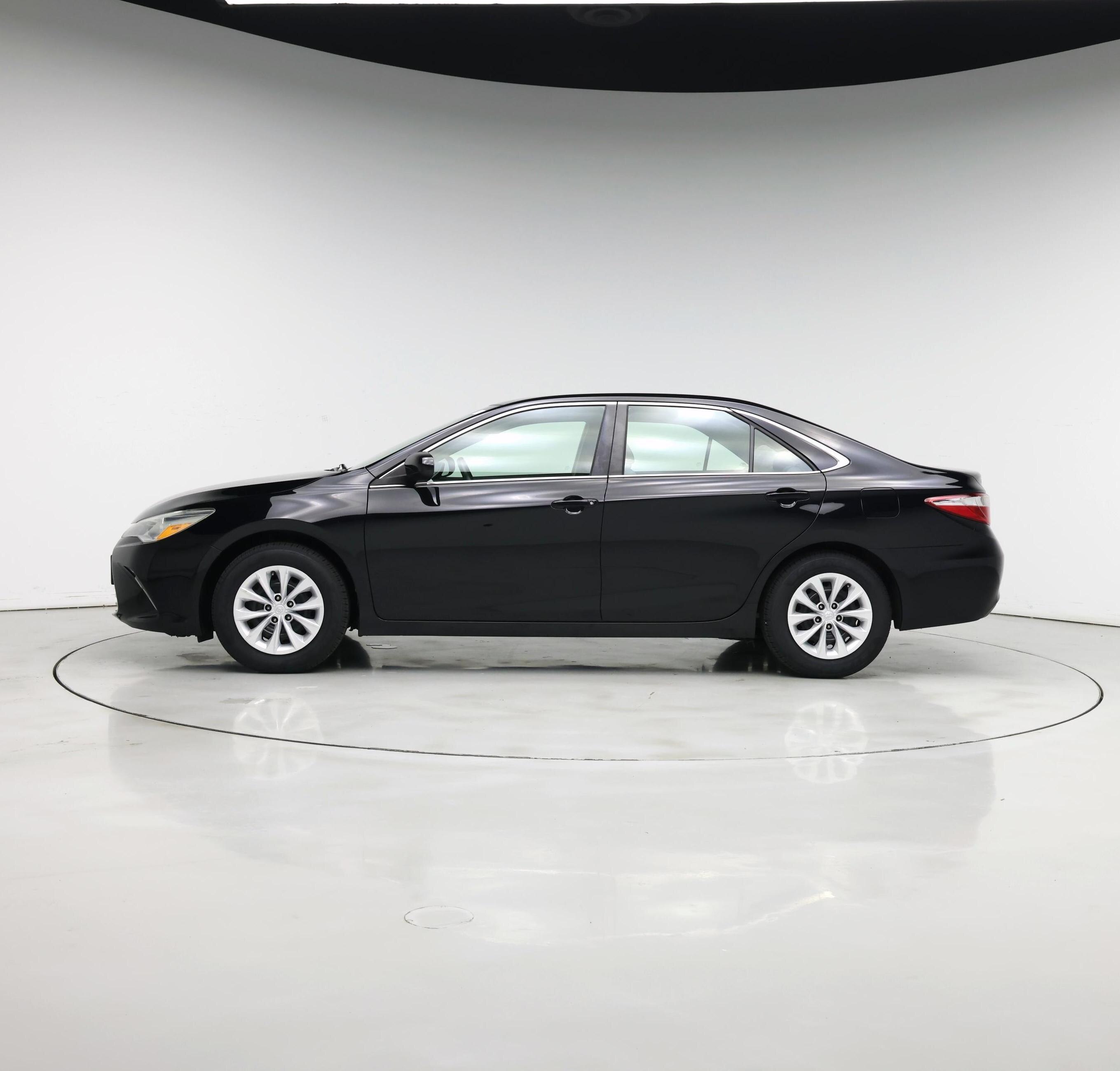 Thumbnail: 2015 Toyota Camry - 3