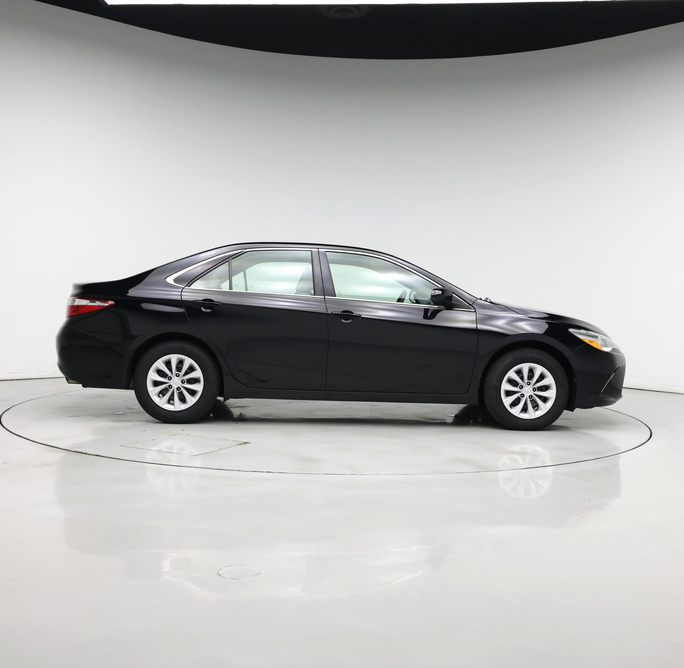 Thumbnail: 2015 Toyota Camry - 7