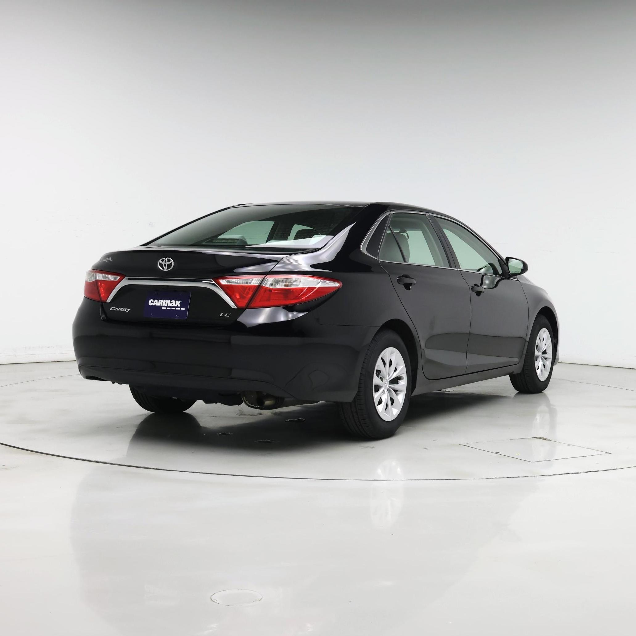 Thumbnail: 2015 Toyota Camry - 8