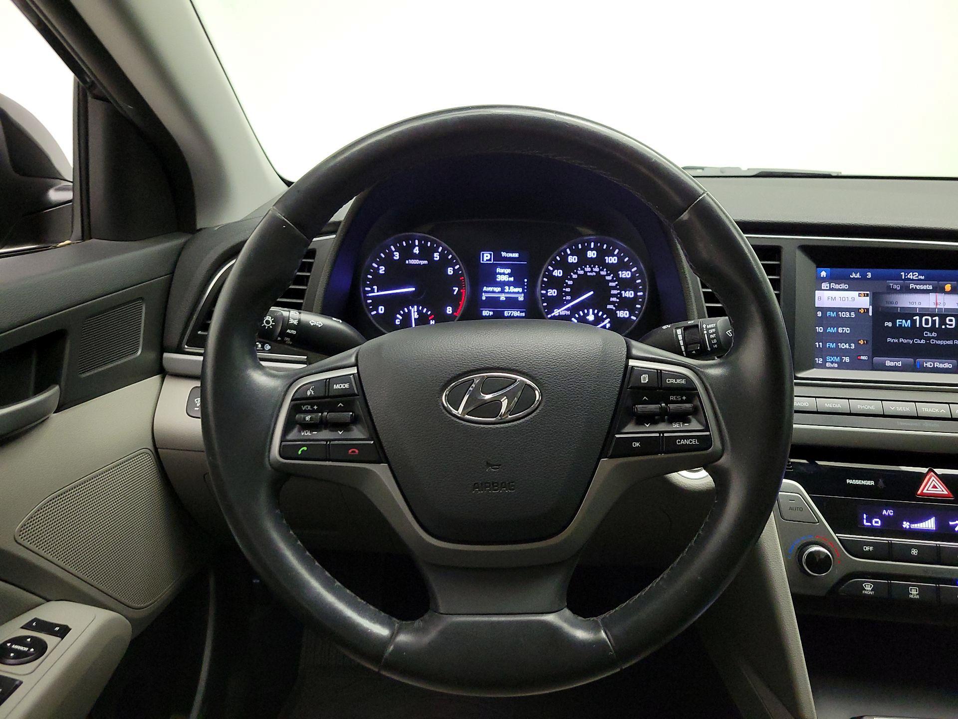 Thumbnail: 2017 Hyundai Elantra - 10