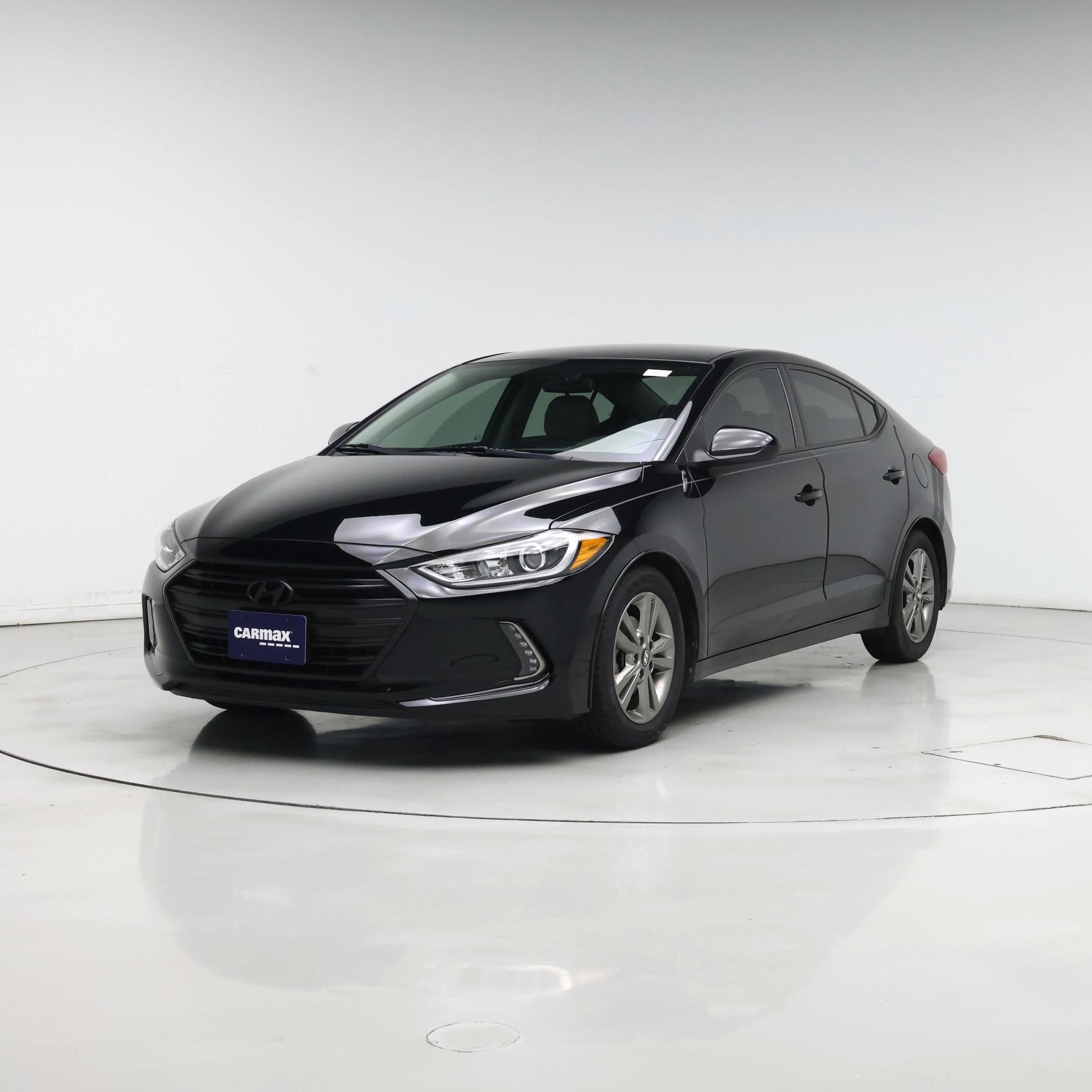 Thumbnail: 2017 Hyundai Elantra - 4