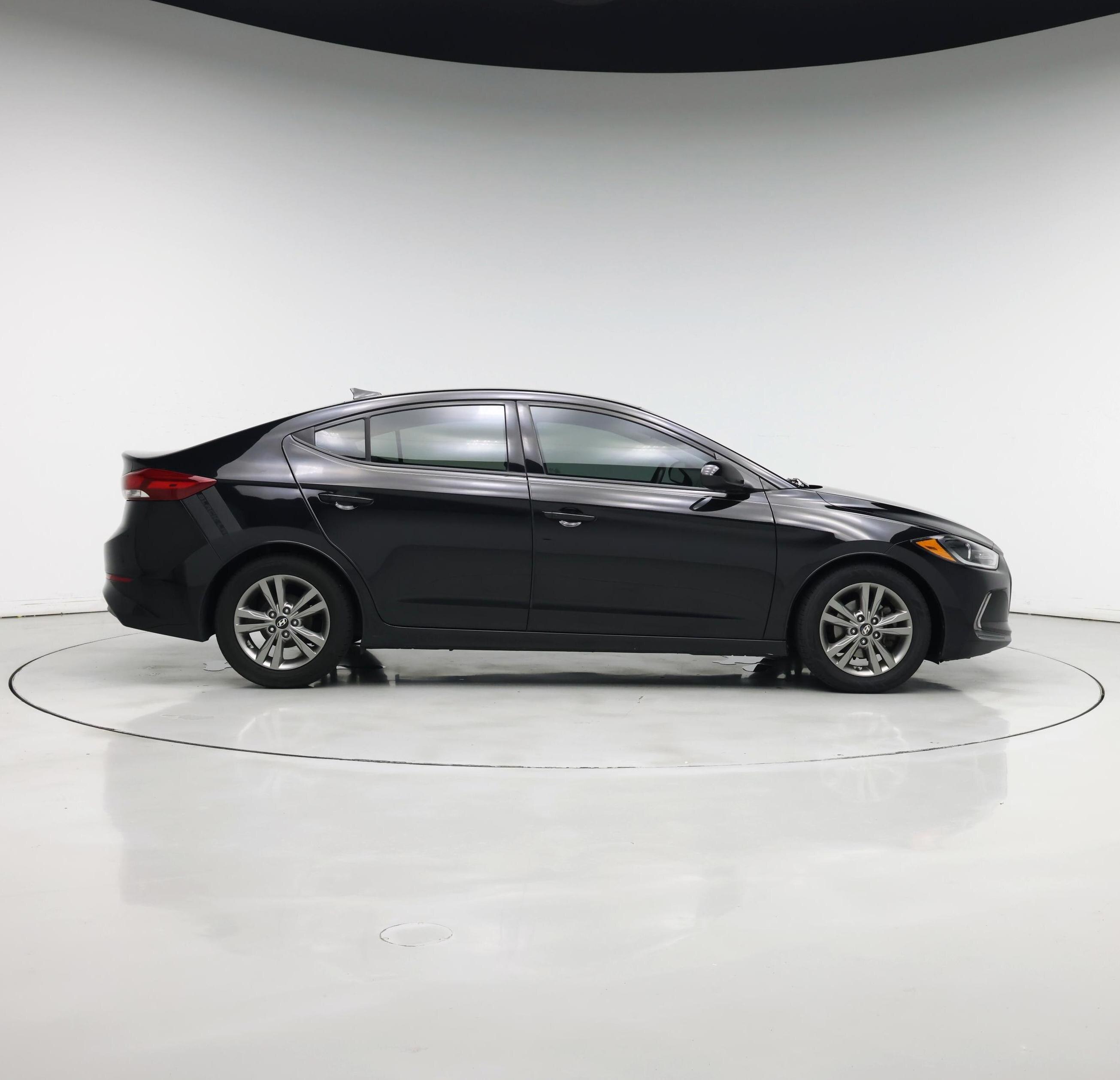 Thumbnail: 2017 Hyundai Elantra - 7