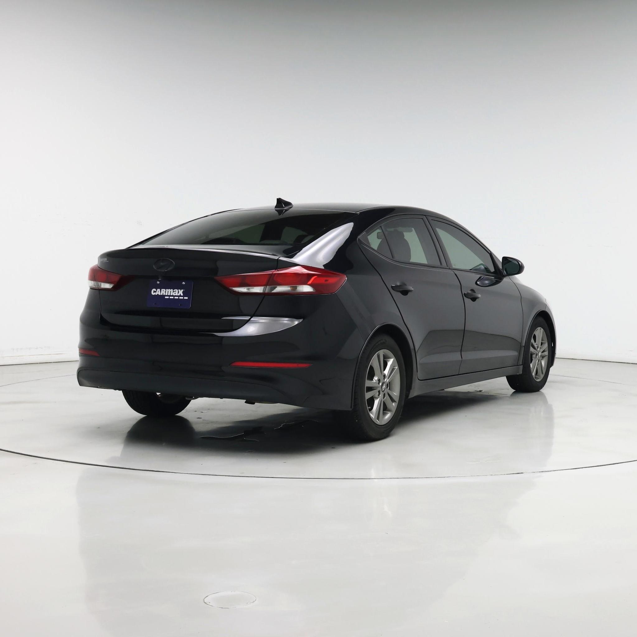 Thumbnail: 2017 Hyundai Elantra - 8