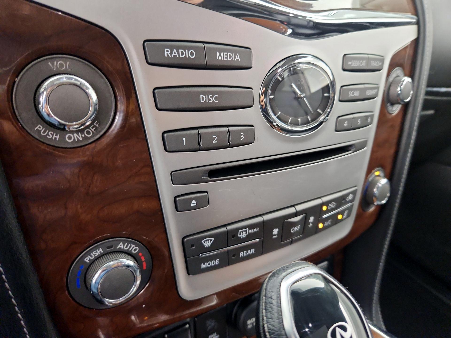 Thumbnail: 2019 INFINITI QX80 - 17