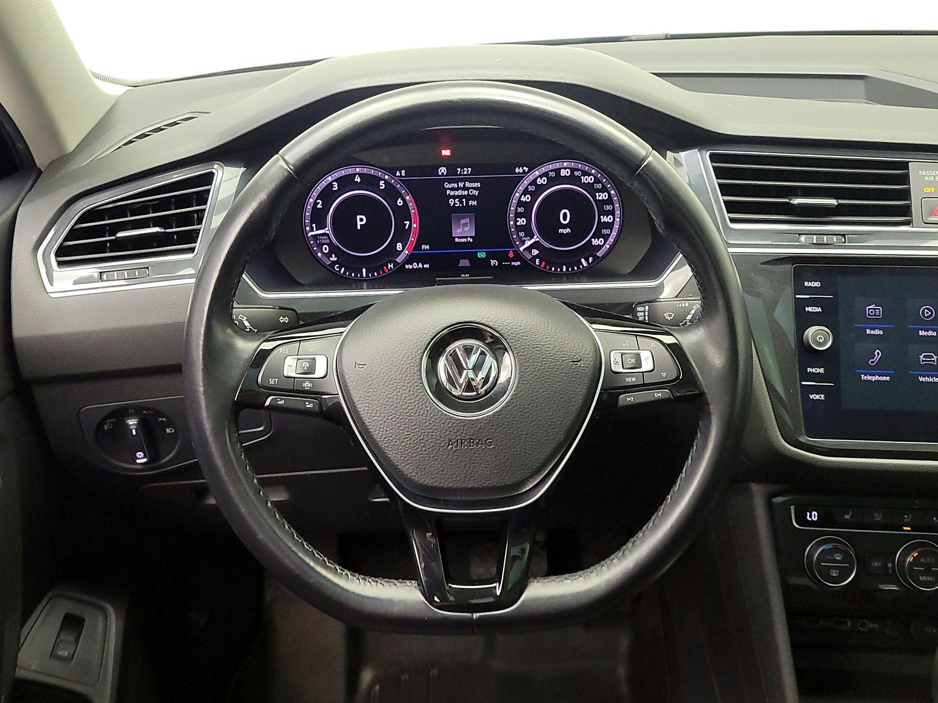 Thumbnail: 2019 Volkswagen Tiguan - 10