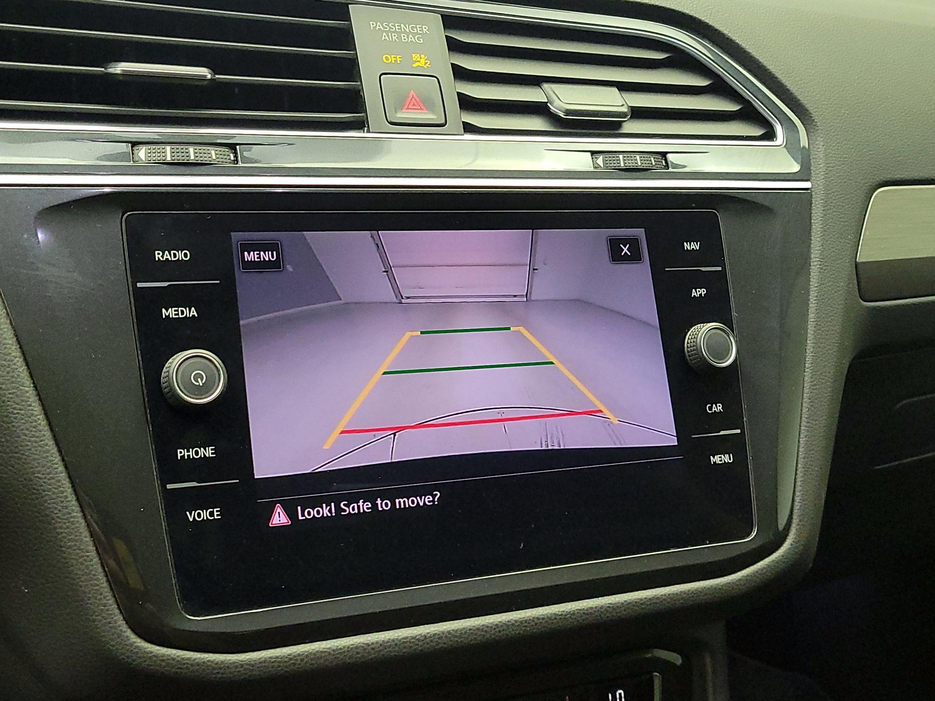 Thumbnail: 2019 Volkswagen Tiguan - 15