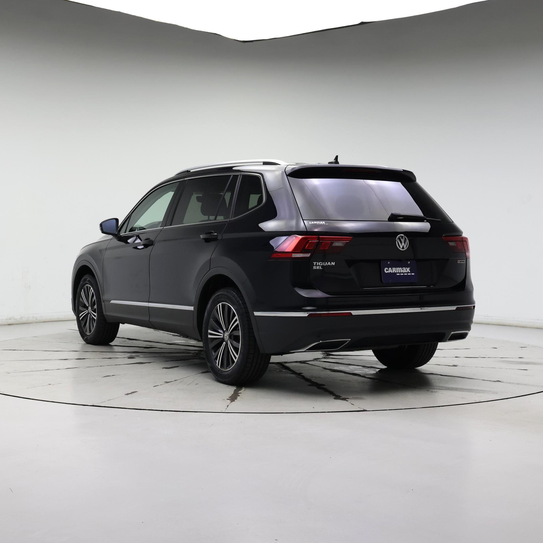 Thumbnail: 2019 Volkswagen Tiguan - 2